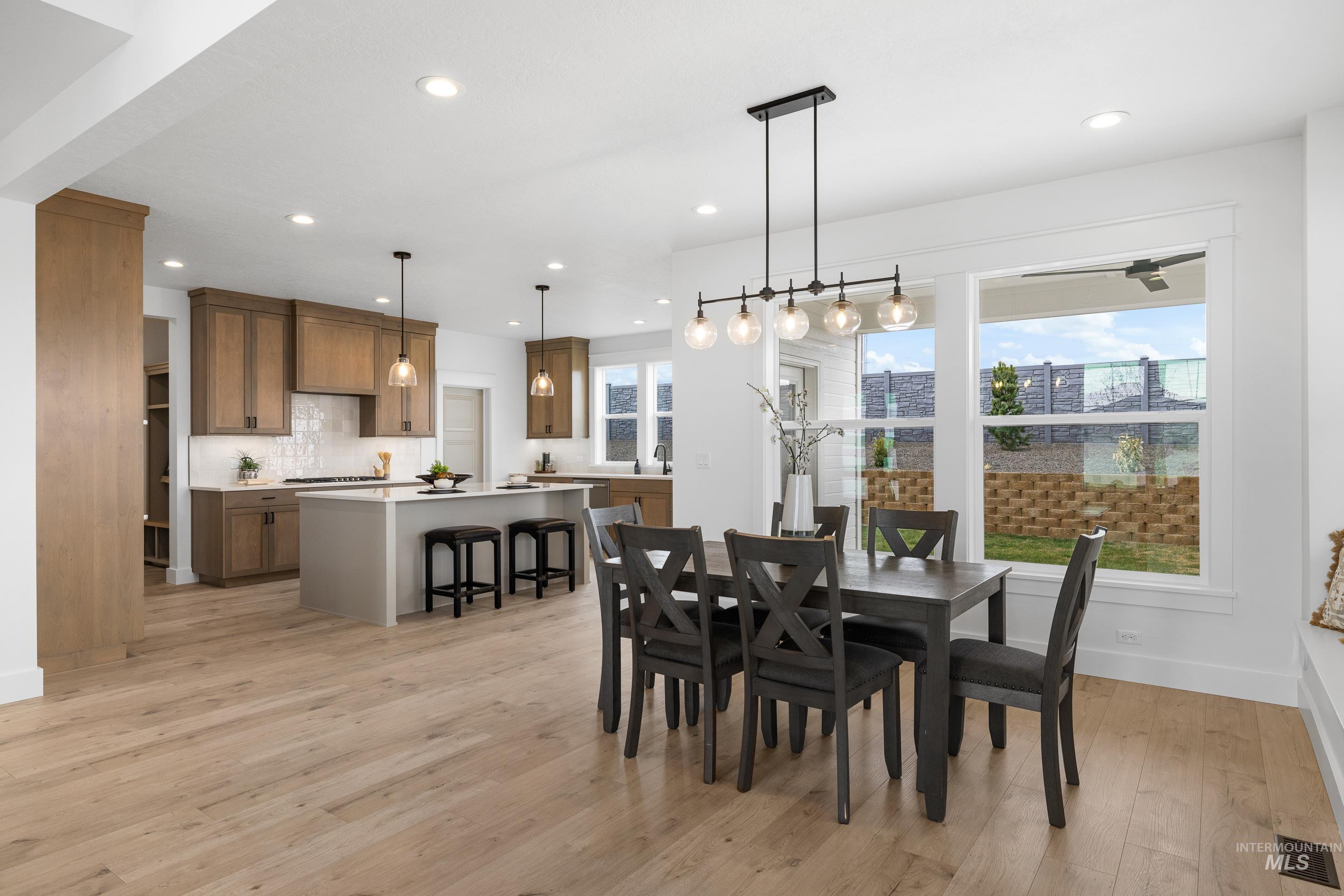 5665 S Snowden Ave., Meridian, Idaho 83642, 4 Bedrooms, 3.5 Bathrooms, Residential For Sale, Price $799,900, 98969974