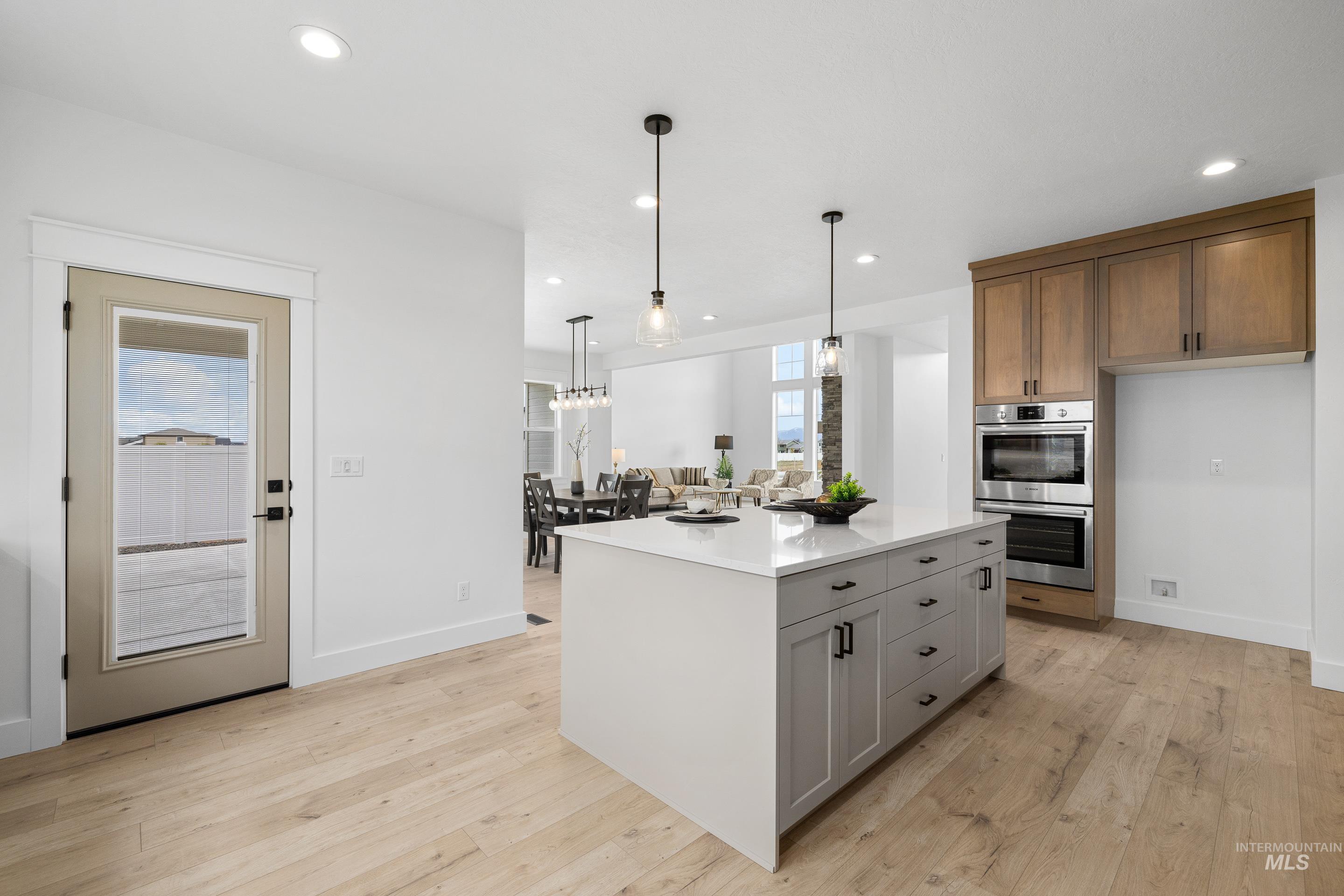 5665 S Snowden Ave., Meridian, Idaho 83642, 4 Bedrooms, 3.5 Bathrooms, Residential For Sale, Price $799,900, 98969974