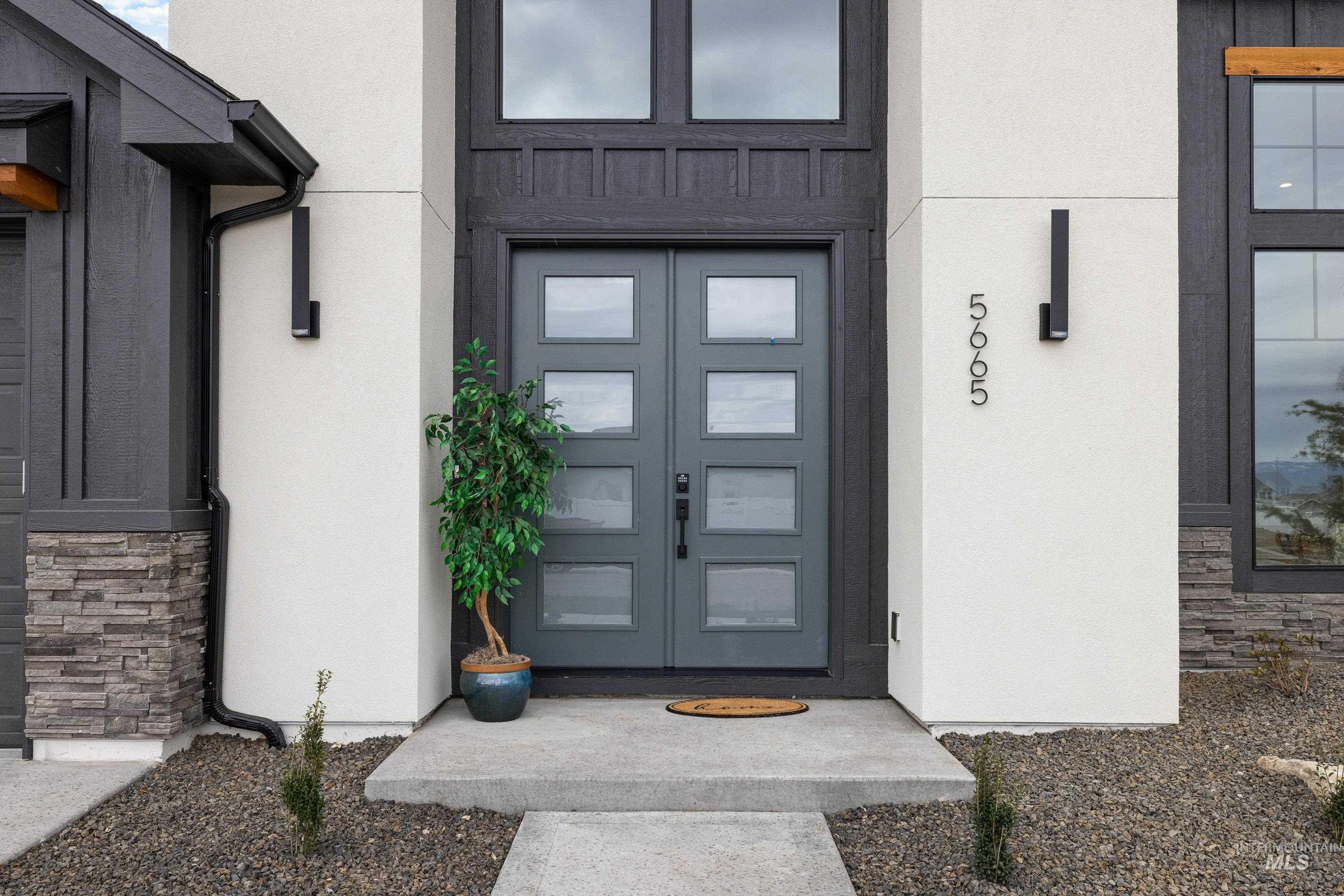 5665 S Snowden Ave., Meridian, Idaho 83642, 4 Bedrooms, 3.5 Bathrooms, Residential For Sale, Price $799,900, 98969974