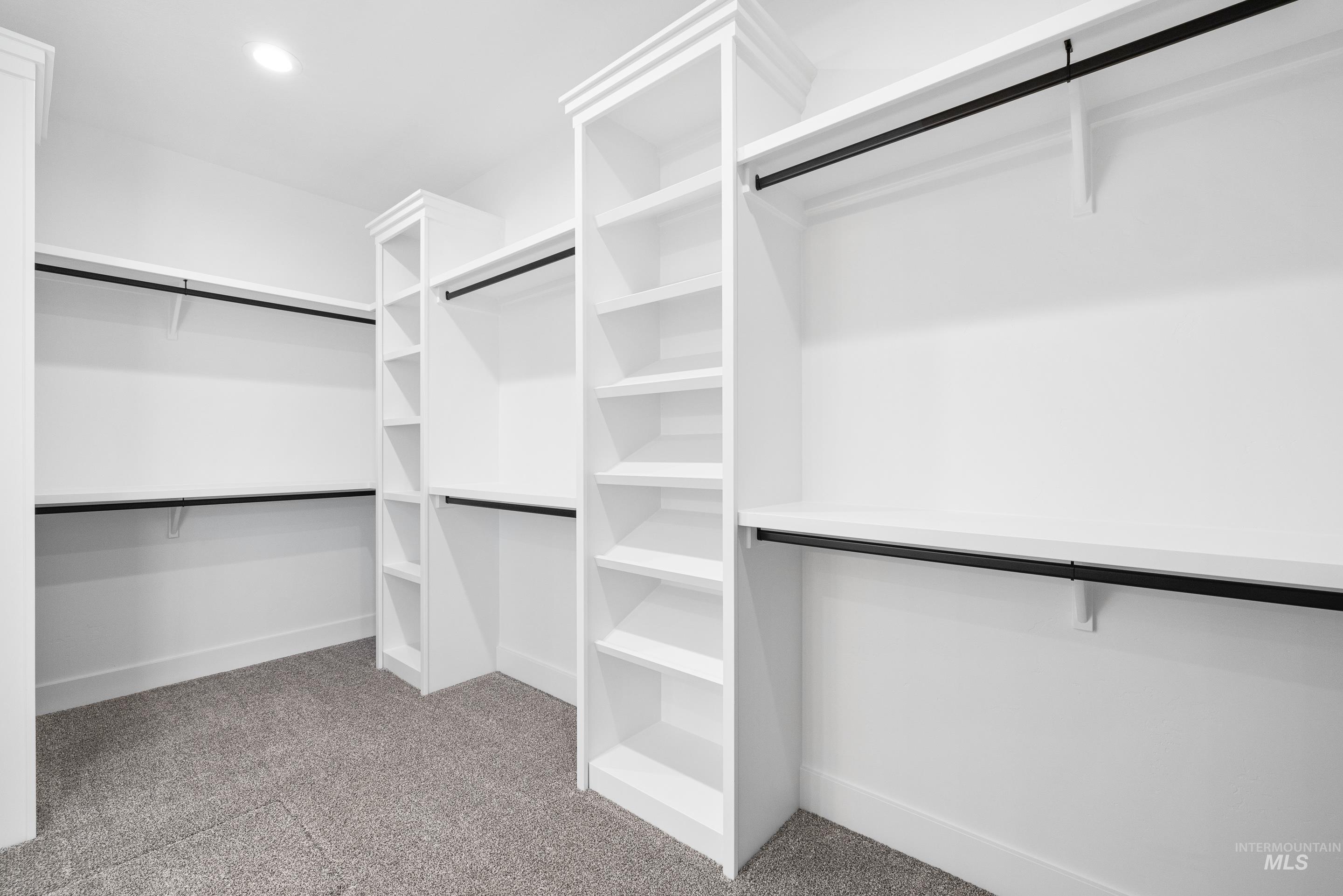 5665 S Snowden Ave., Meridian, Idaho 83642, 4 Bedrooms, 3.5 Bathrooms, Residential For Sale, Price $799,900, 98969974