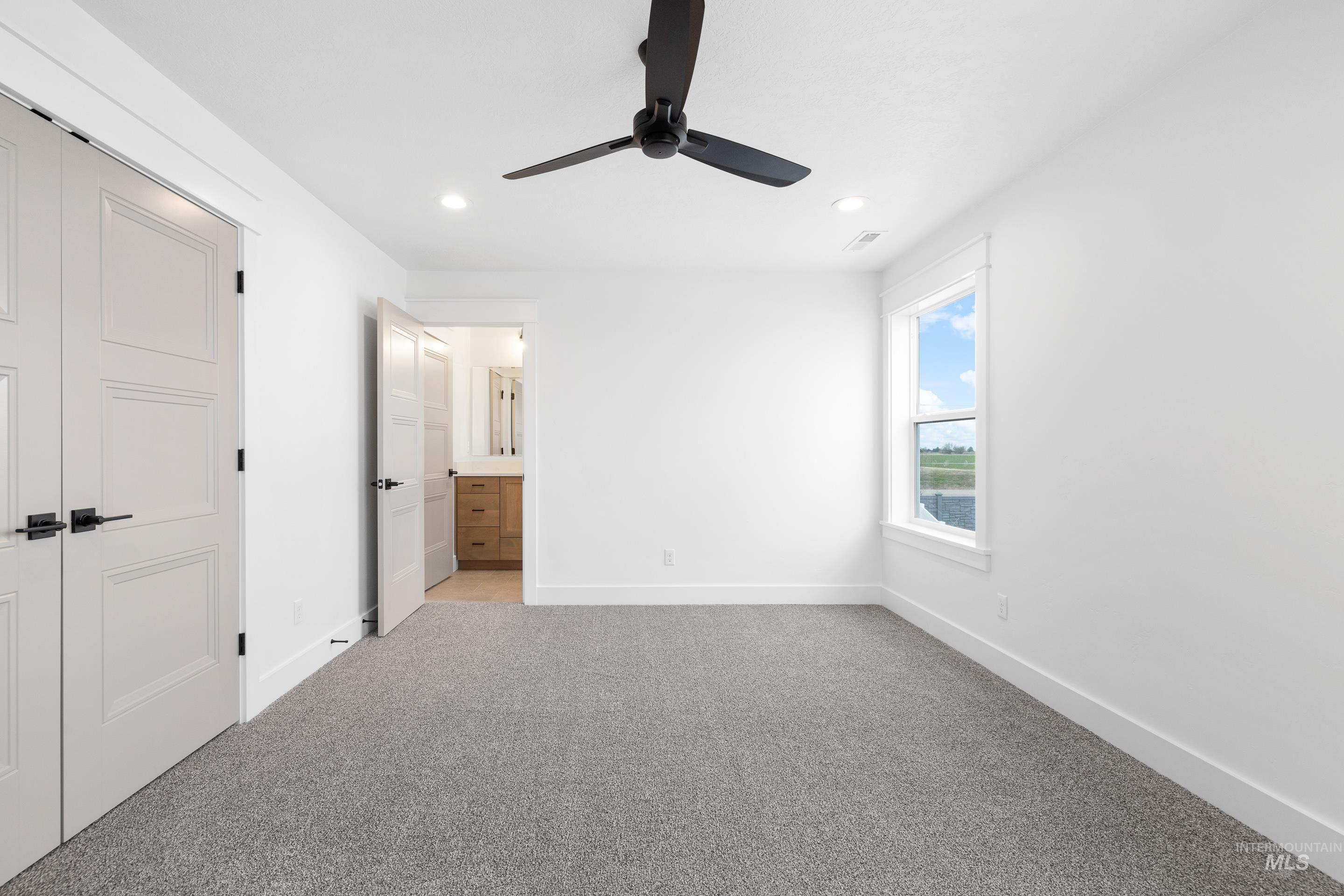 5665 S Snowden Ave., Meridian, Idaho 83642, 4 Bedrooms, 3.5 Bathrooms, Residential For Sale, Price $799,900, 98969974