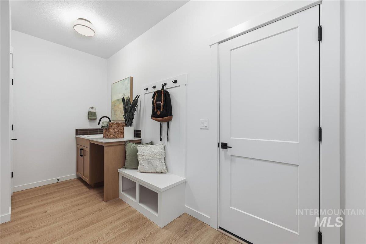 1732 Kayak Rd, Emmett, Idaho 83617, 3 Bedrooms, 2 Bathrooms, Residential For Sale, Price $492,500, 98969977