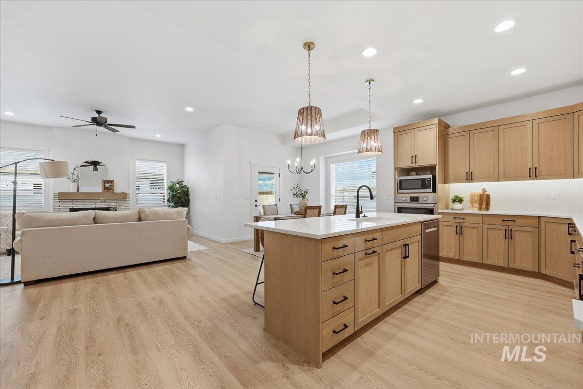 1732 Kayak Rd, Emmett, Idaho 83617, 3 Bedrooms, 2 Bathrooms, Residential For Sale, Price $492,500, 98969977