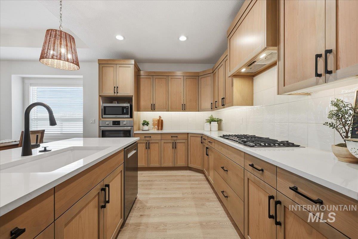 1732 Kayak Rd, Emmett, Idaho 83617, 3 Bedrooms, 2 Bathrooms, Residential For Sale, Price $492,500, 98969977