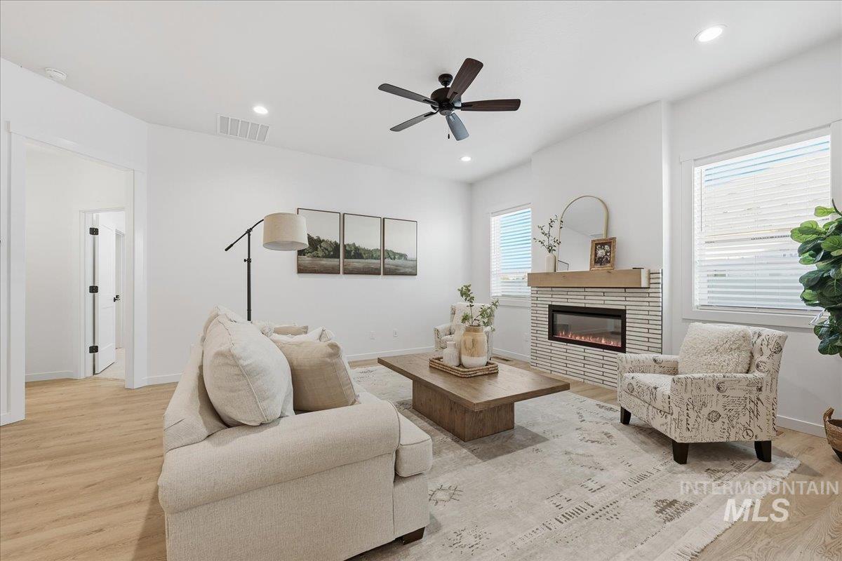 1732 Kayak Rd, Emmett, Idaho 83617, 3 Bedrooms, 2 Bathrooms, Residential For Sale, Price $492,500, 98969977