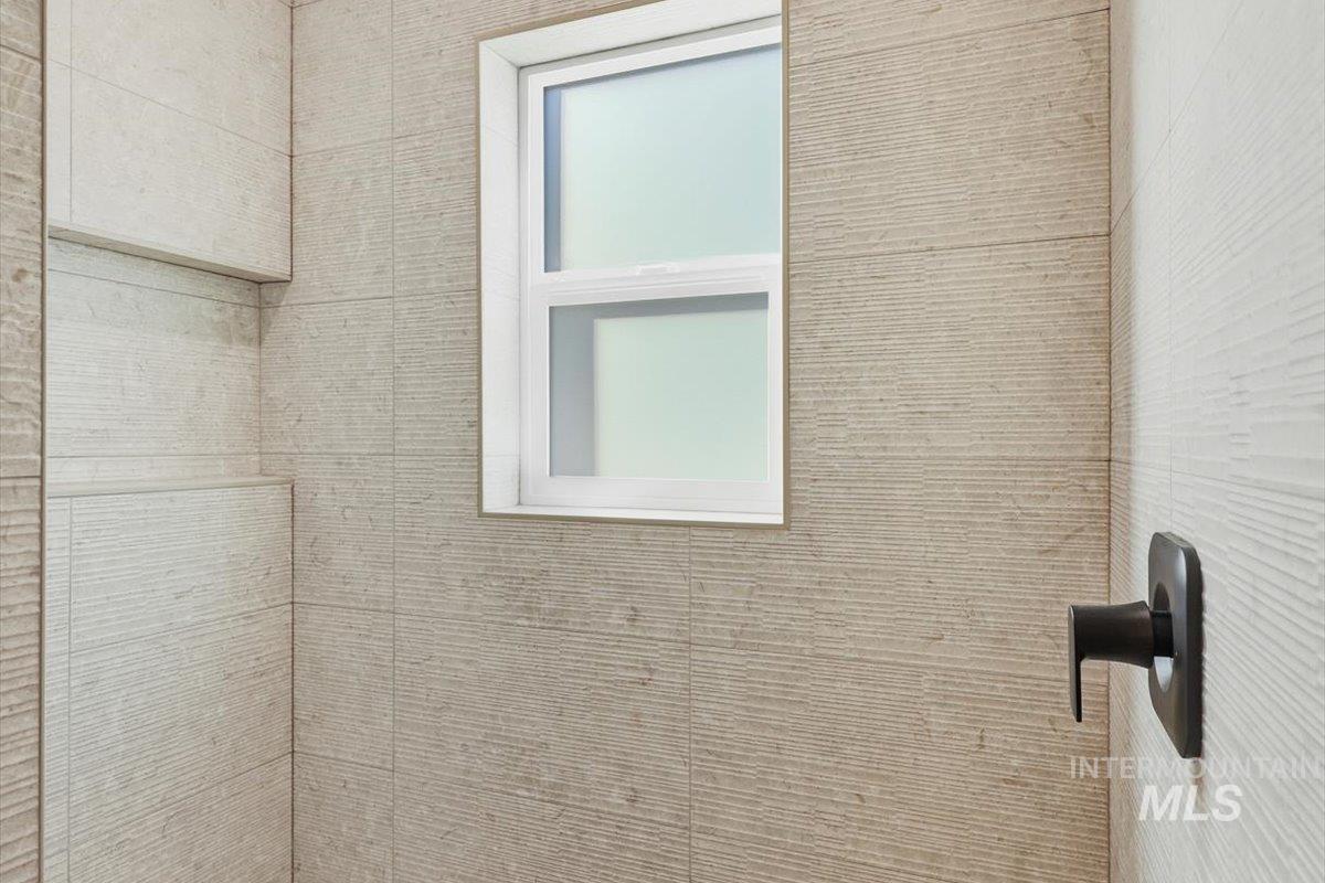 1732 Kayak Rd, Emmett, Idaho 83617, 3 Bedrooms, 2 Bathrooms, Residential For Sale, Price $492,500, 98969977