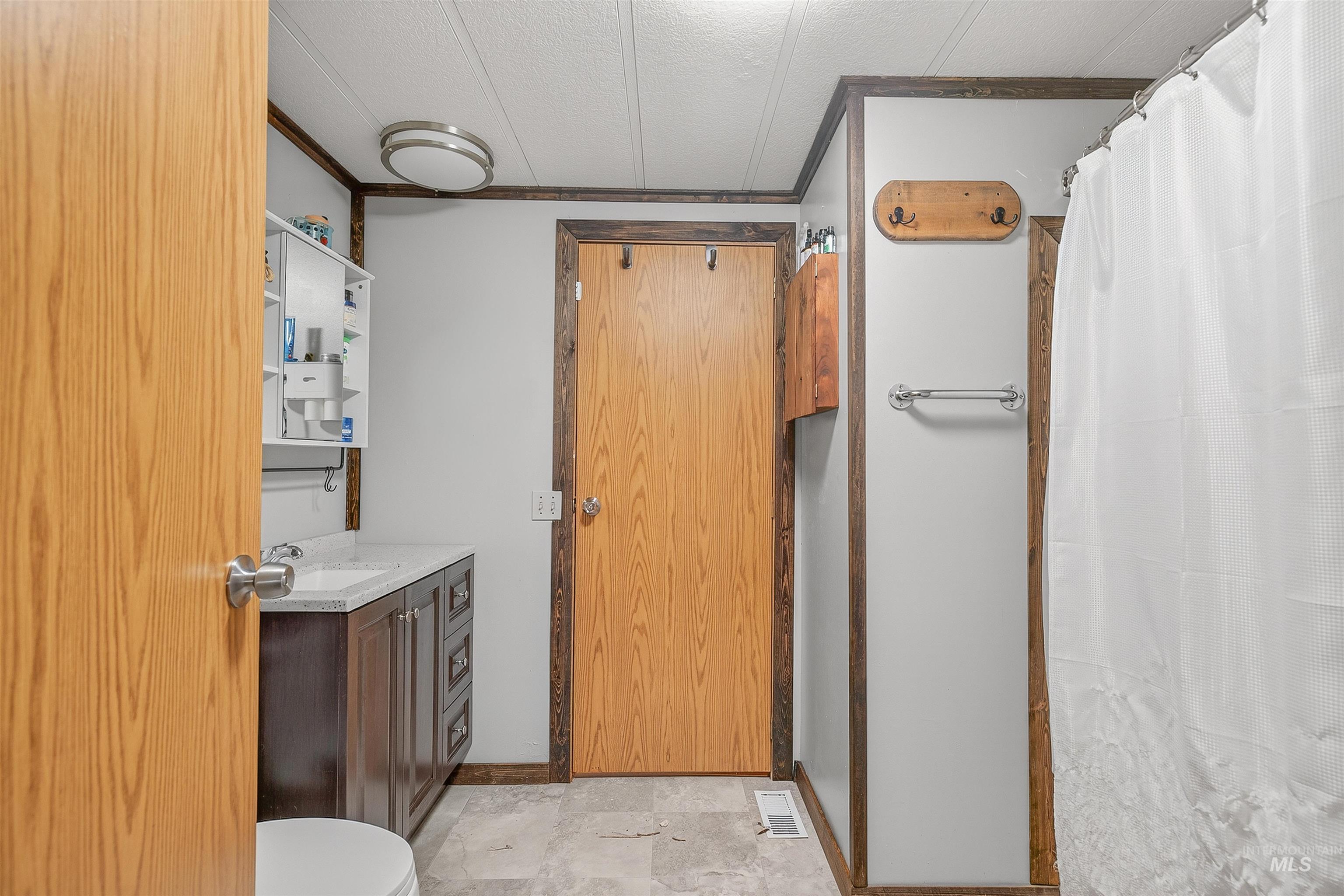 1616 Powers Avenue, Lewiston, Idaho 83501, 4 Bedrooms, 2 Bathrooms, Residential For Sale, Price $398,000, 98969987