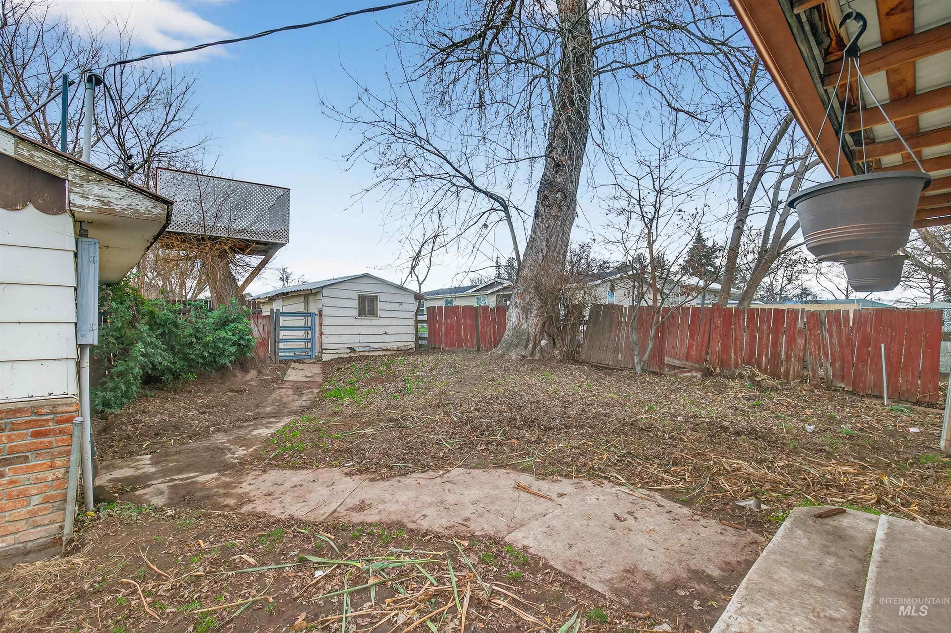 1616 Powers Avenue, Lewiston, Idaho 83501, 4 Bedrooms, 2 Bathrooms, Residential For Sale, Price $398,000, 98969987