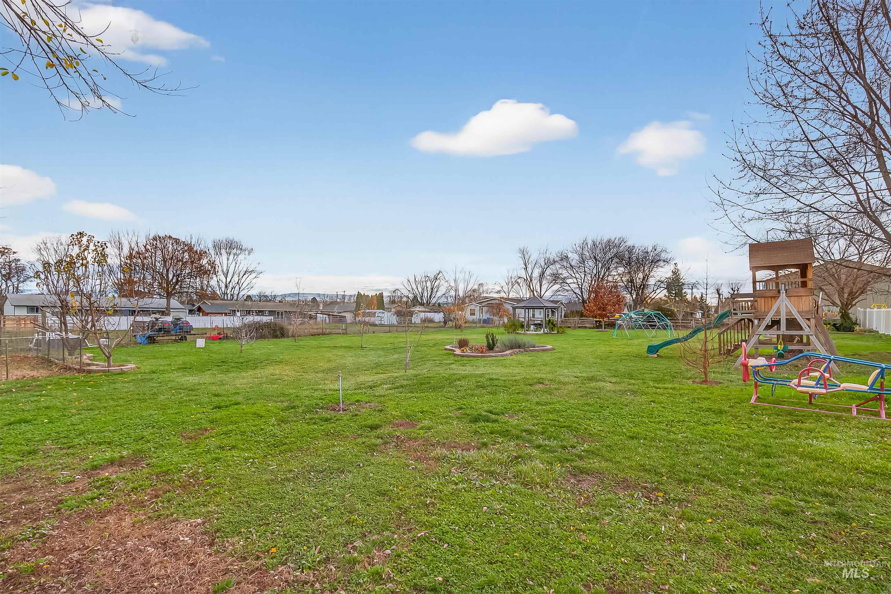 1616 Powers Avenue, Lewiston, Idaho 83501, 4 Bedrooms, 2 Bathrooms, Residential For Sale, Price $398,000, 98969987