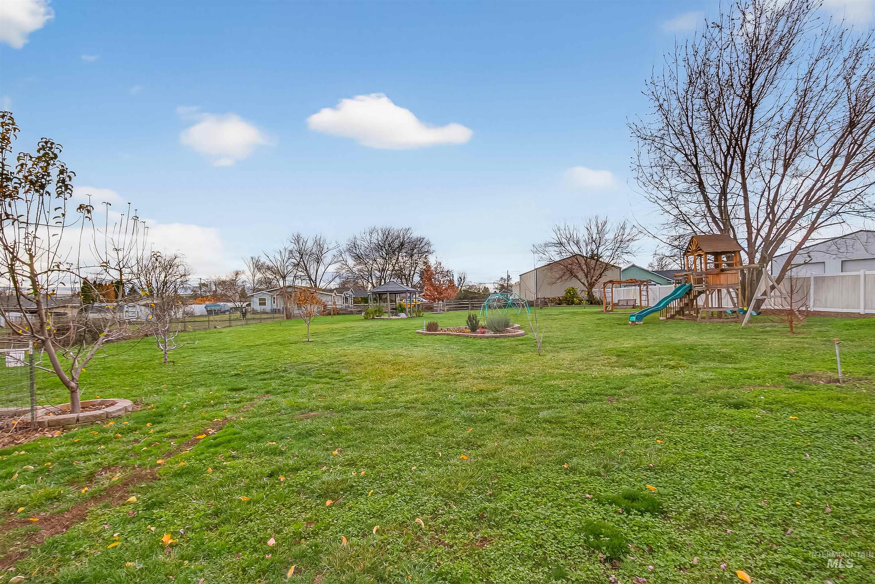 1616 Powers Avenue, Lewiston, Idaho 83501, 4 Bedrooms, 2 Bathrooms, Residential For Sale, Price $398,000, 98969987