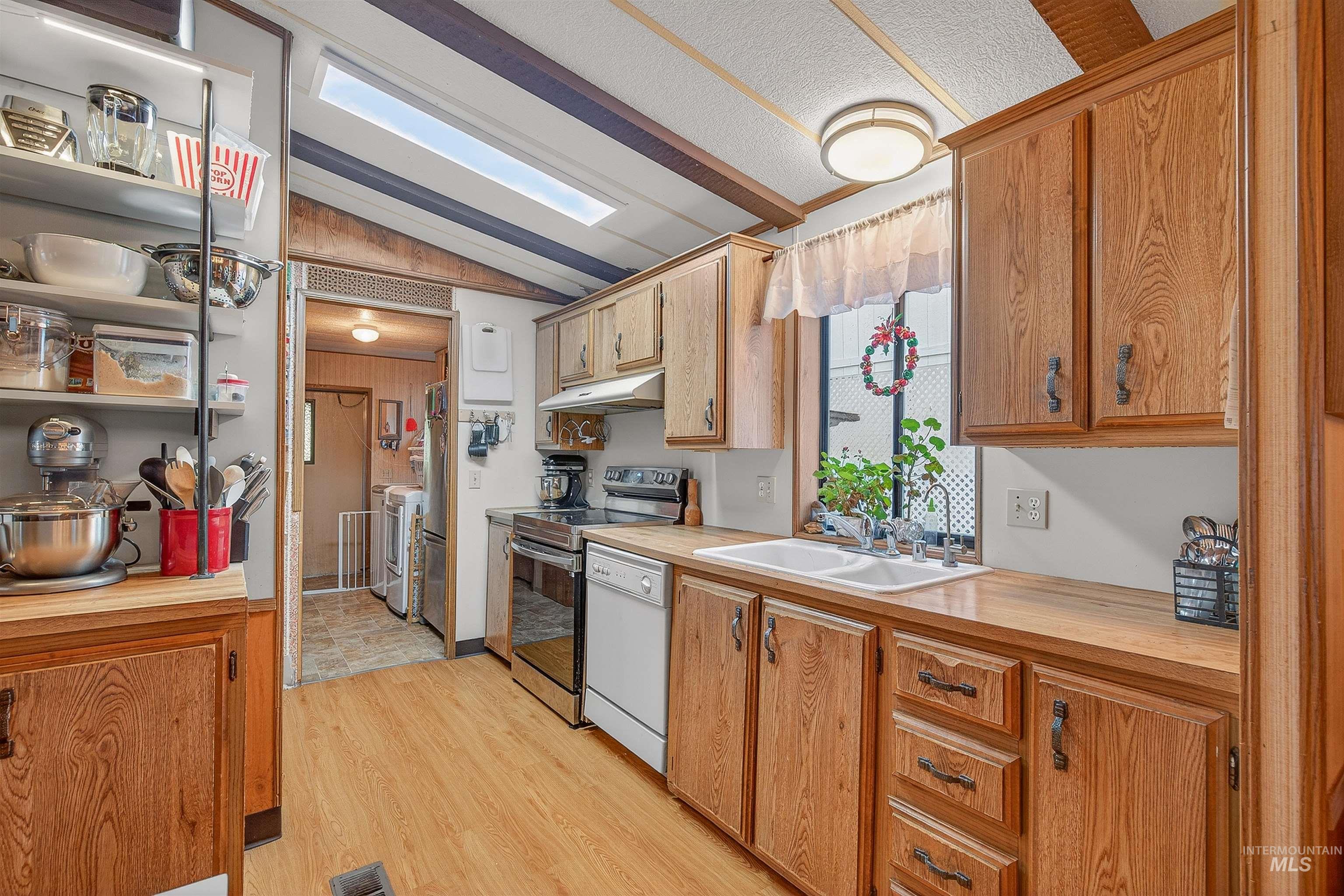 1616 Powers Avenue, Lewiston, Idaho 83501, 4 Bedrooms, 2 Bathrooms, Residential For Sale, Price $398,000, 98969987