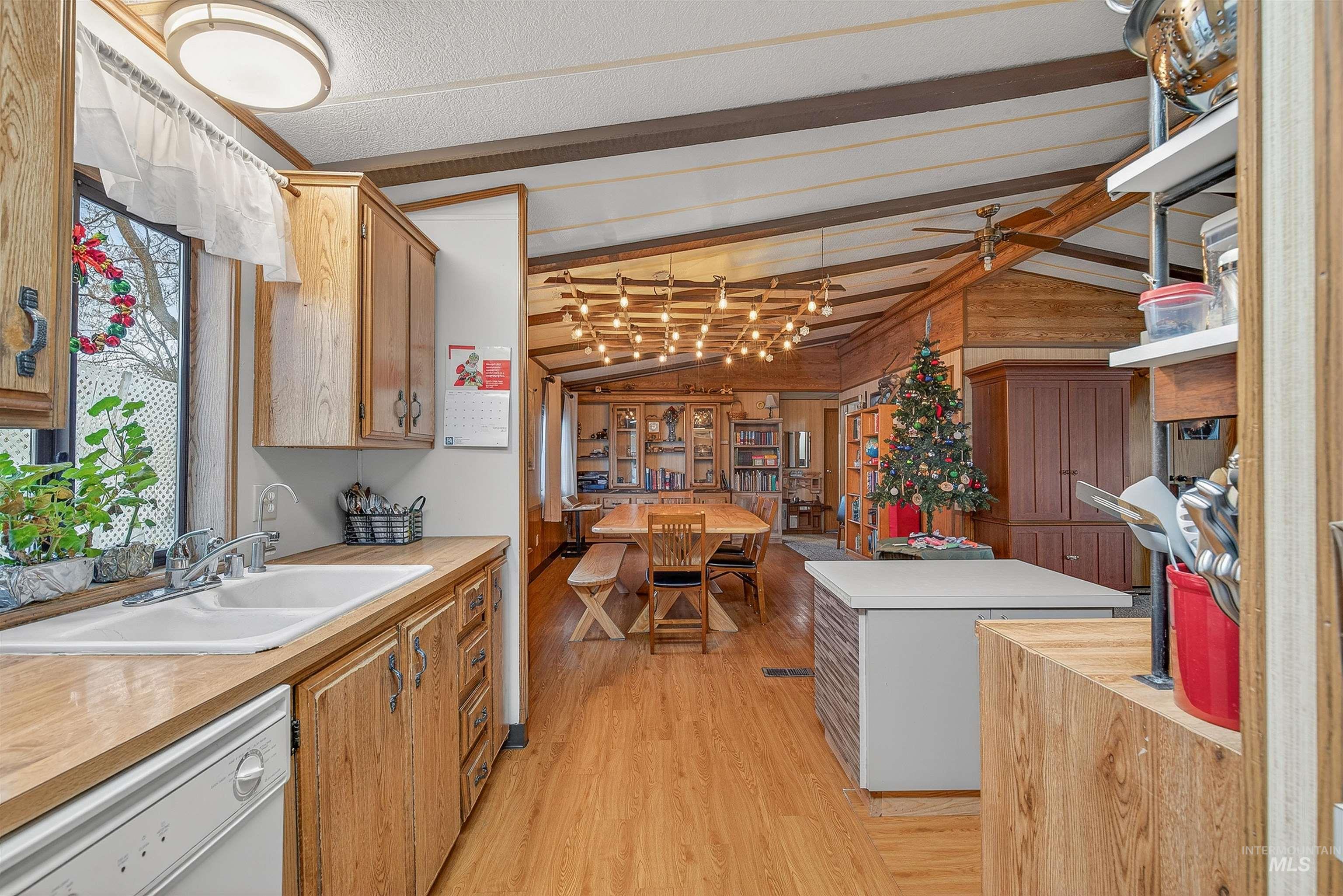 1616 Powers Avenue, Lewiston, Idaho 83501, 4 Bedrooms, 2 Bathrooms, Residential For Sale, Price $398,000, 98969987