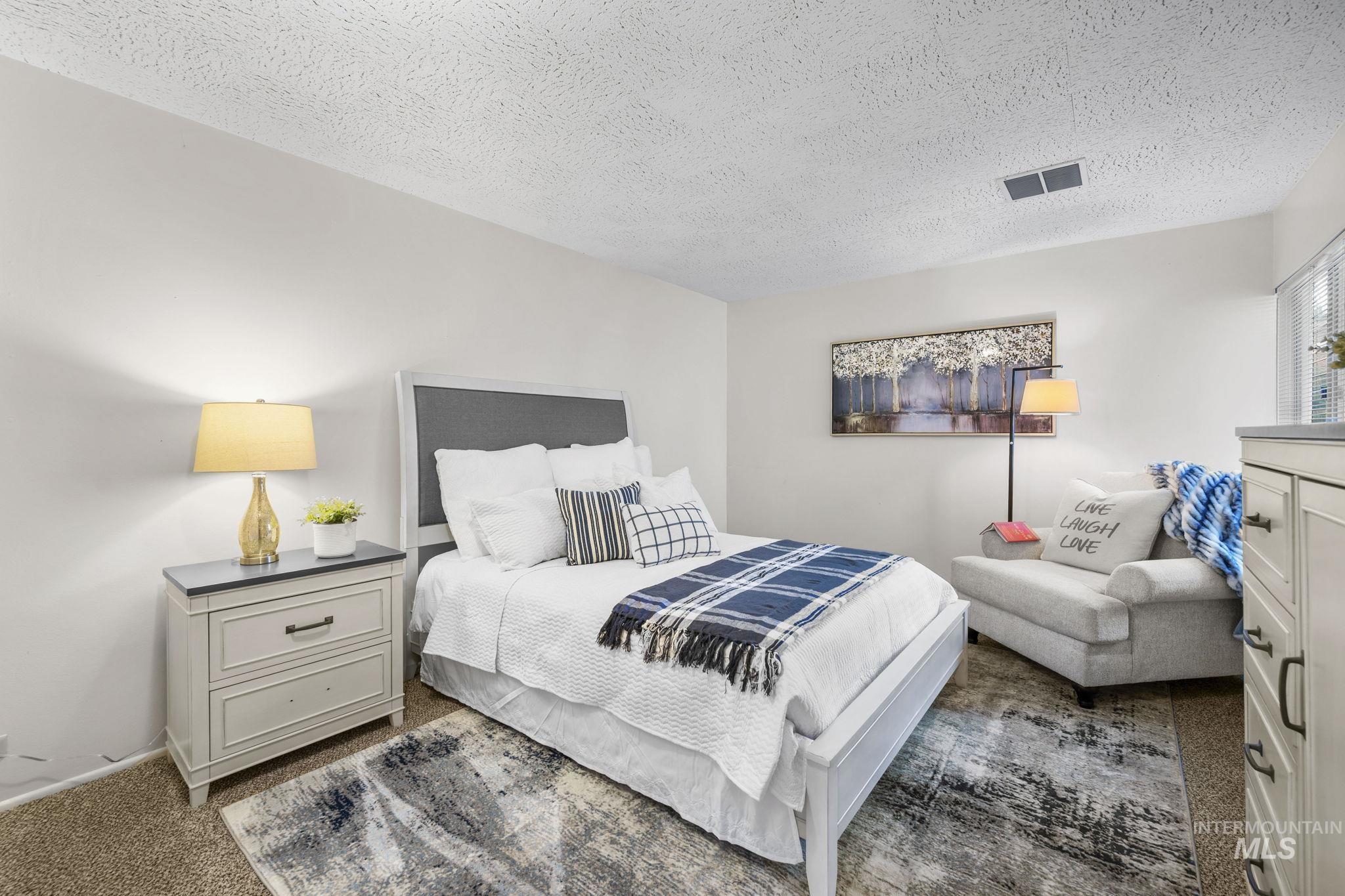 3701 W Crescent Rim Dr, Boise, Idaho 83706, 2 Bedrooms, 1 Bathroom, Residential For Sale, Price $300,000, 98969997