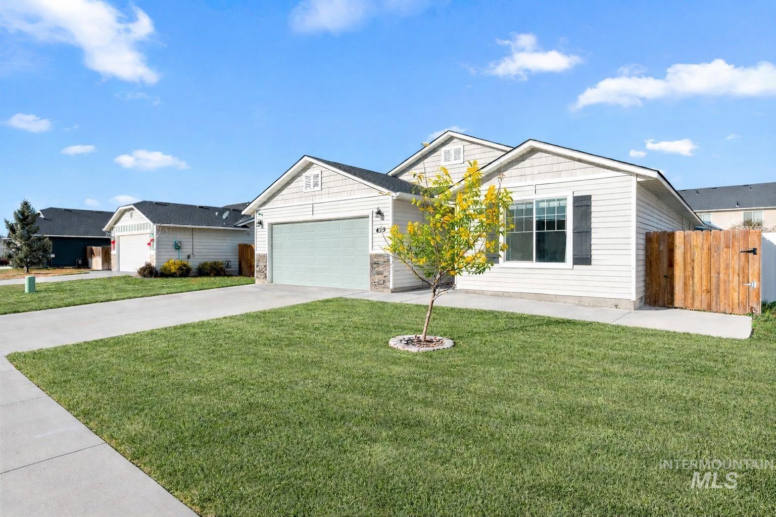 4319 Bainbridge St, Caldwell, Idaho 83607, 4 Bedrooms, 2 Bathrooms, Residential For Sale, Price $419,000, 98970004