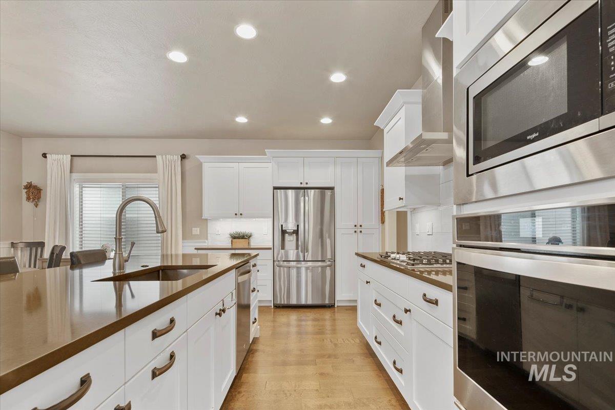 2453 N Birchgrove Ln, Boise, Idaho 83703, 3 Bedrooms, 2 Bathrooms, Residential For Sale, Price $642,000, 98970005