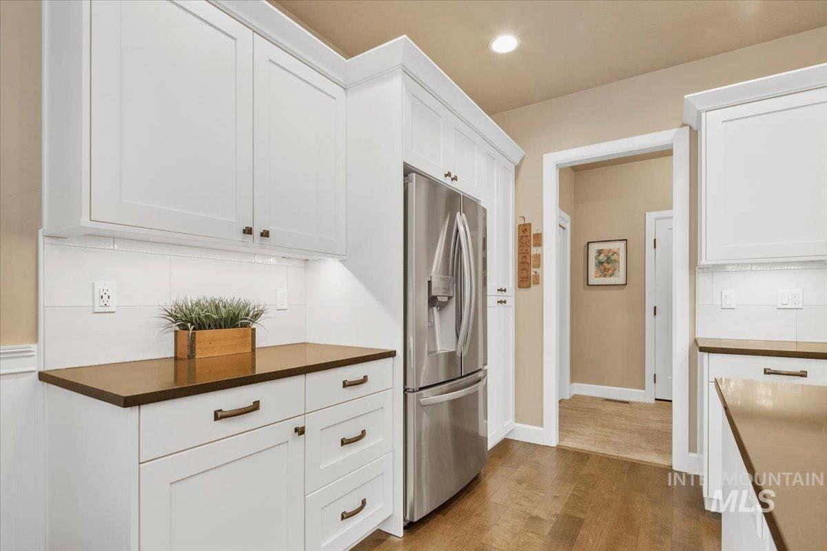 2453 N Birchgrove Ln, Boise, Idaho 83703, 3 Bedrooms, 2 Bathrooms, Residential For Sale, Price $642,000, 98970005