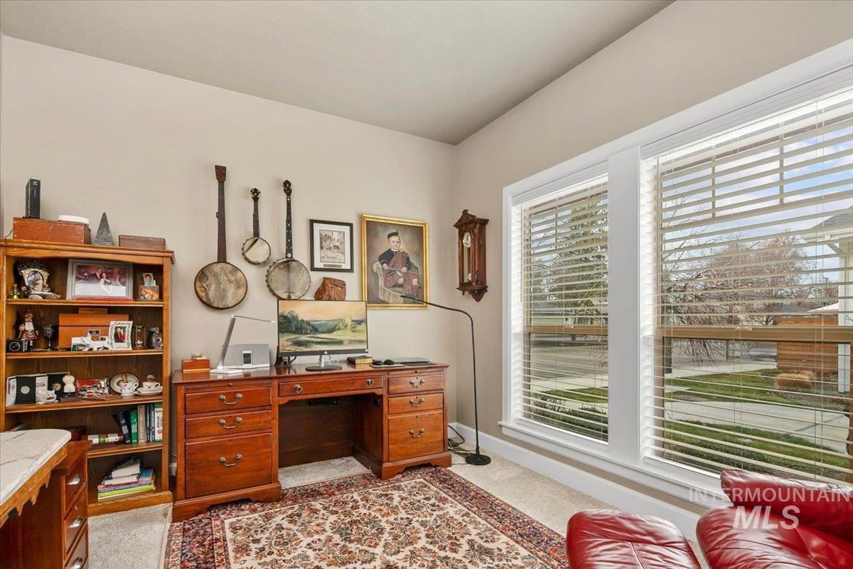 2453 N Birchgrove Ln, Boise, Idaho 83703, 3 Bedrooms, 2 Bathrooms, Residential For Sale, Price $642,000, 98970005