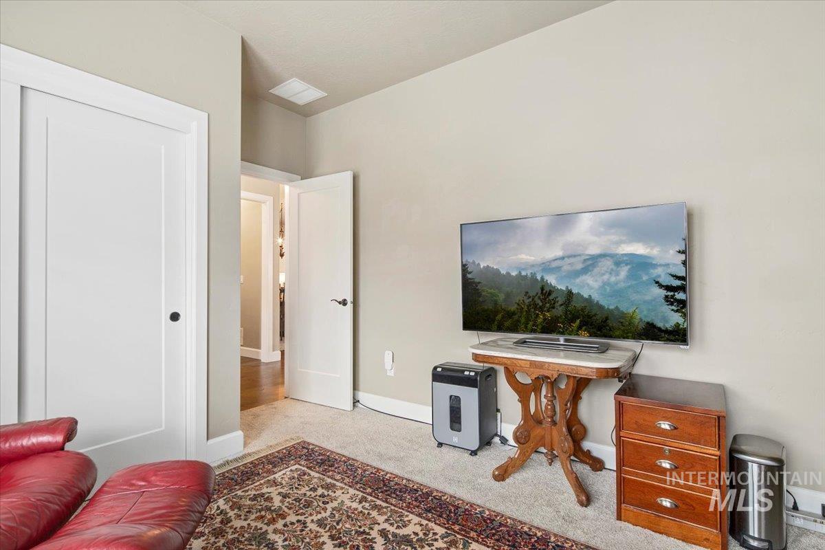 2453 N Birchgrove Ln, Boise, Idaho 83703, 3 Bedrooms, 2 Bathrooms, Residential For Sale, Price $642,000, 98970005