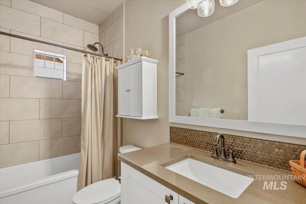 2453 N Birchgrove Ln, Boise, Idaho 83703, 3 Bedrooms, 2 Bathrooms, Residential For Sale, Price $642,000, 98970005