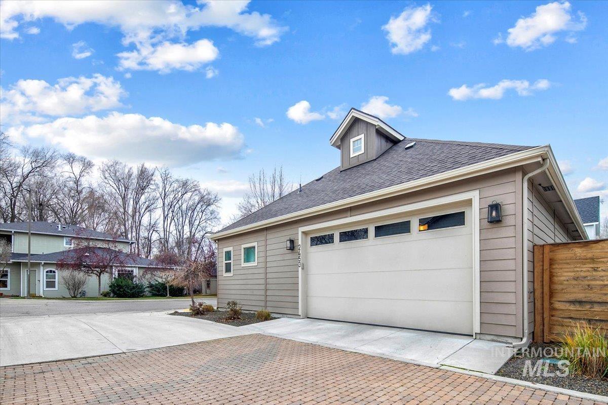 2453 N Birchgrove Ln, Boise, Idaho 83703, 3 Bedrooms, 2 Bathrooms, Residential For Sale, Price $642,000, 98970005