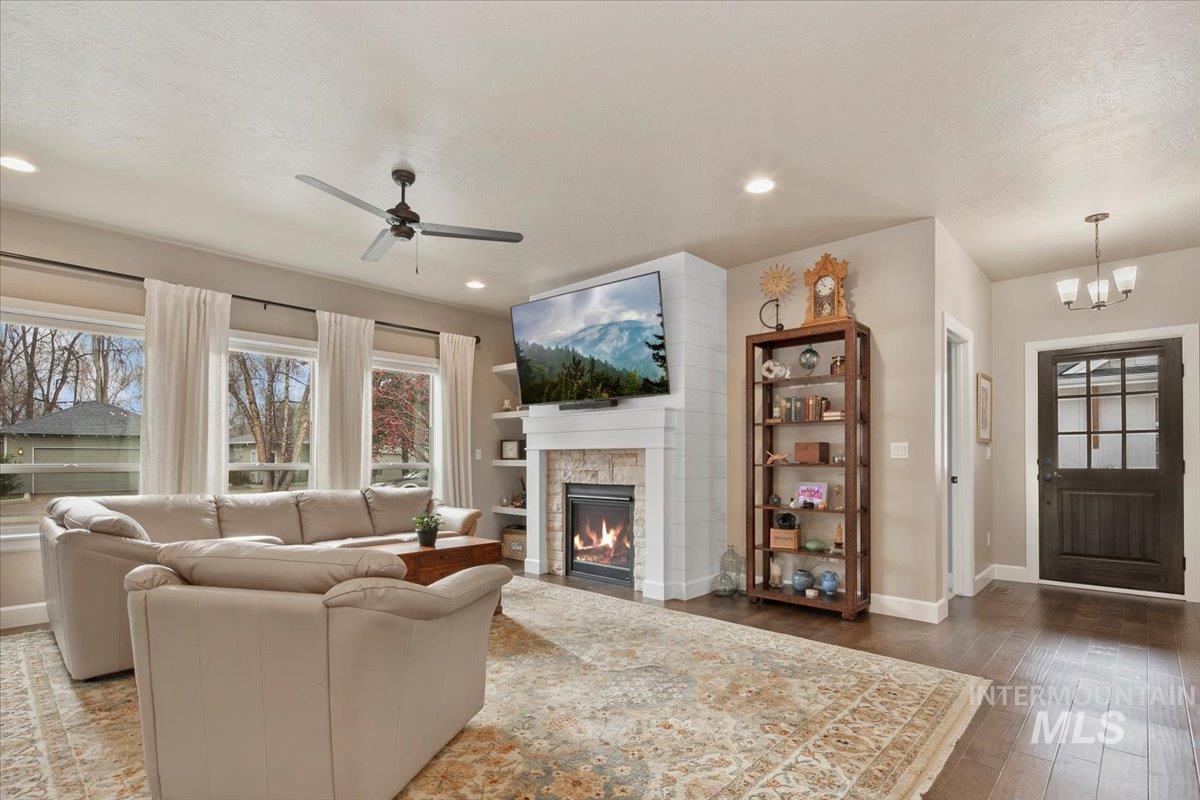 2453 N Birchgrove Ln, Boise, Idaho 83703, 3 Bedrooms, 2 Bathrooms, Residential For Sale, Price $642,000, 98970005