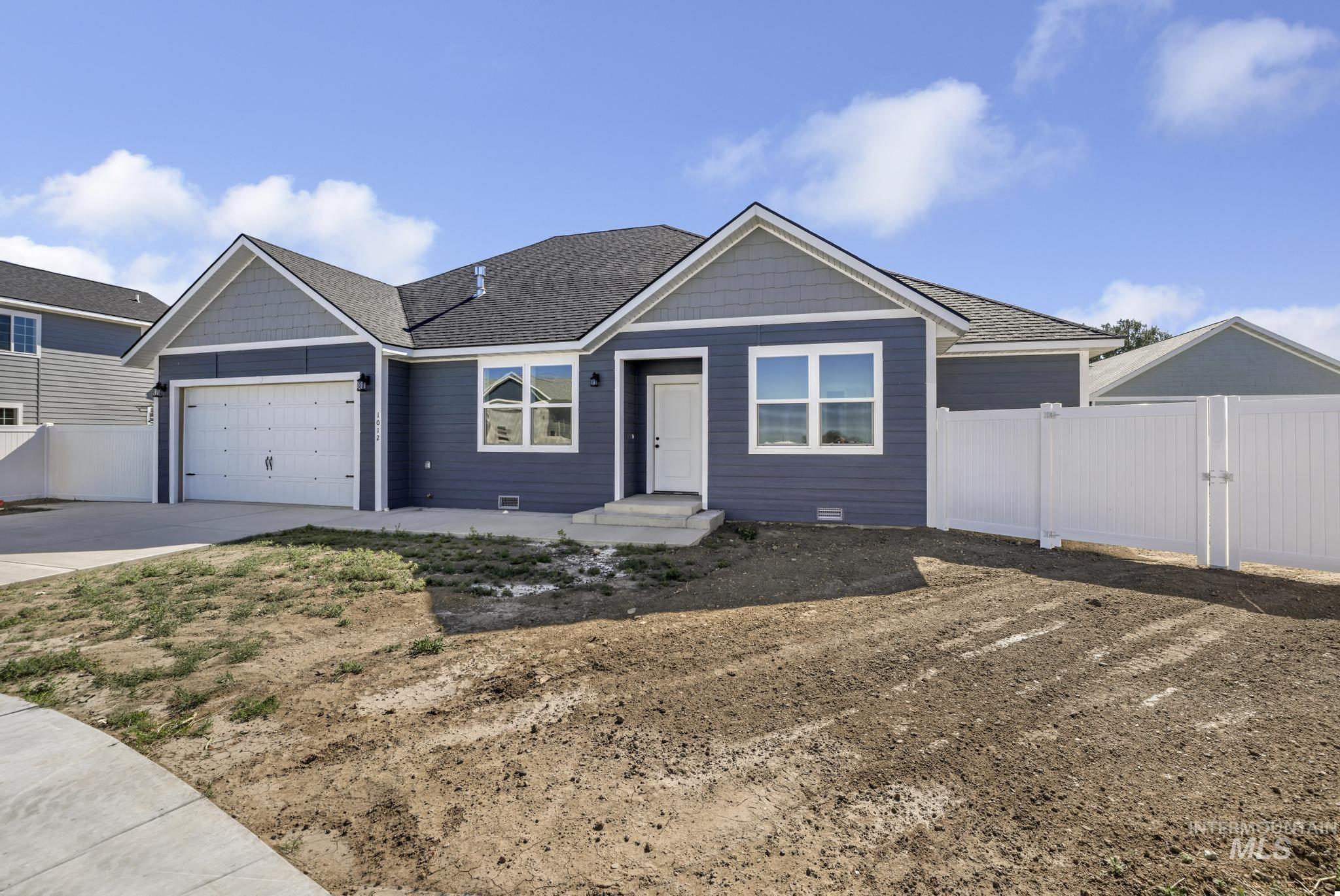 1012 Lincoln Circle, Gooding, Idaho 83330, 5 Bedrooms, 3 Bathrooms, Residential For Sale, Price $459,000,MLS 98970015