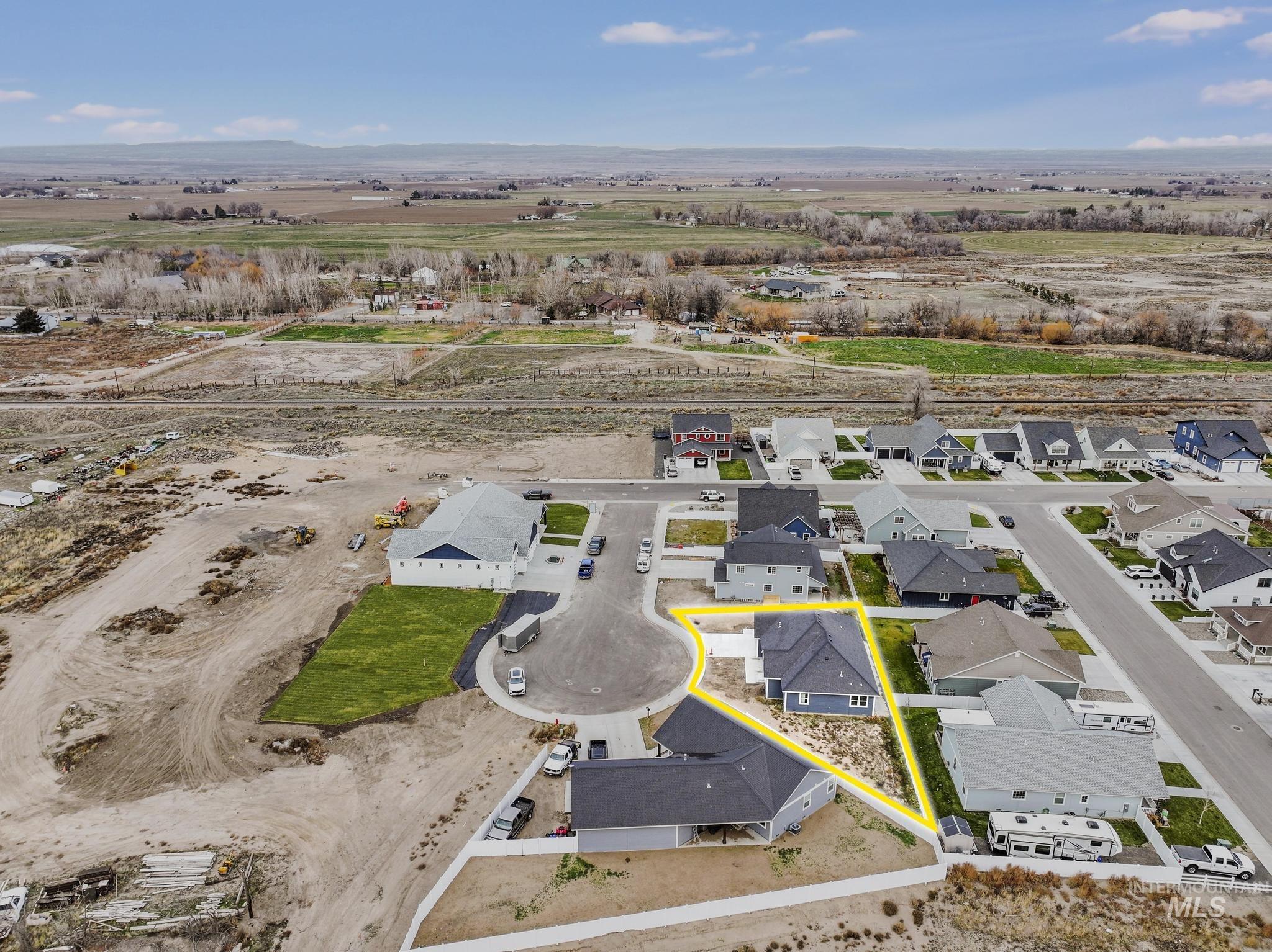 1012 Lincoln Circle, Gooding, Idaho 83330, 5 Bedrooms, 3 Bathrooms, Residential For Sale, Price $459,000, 98970015