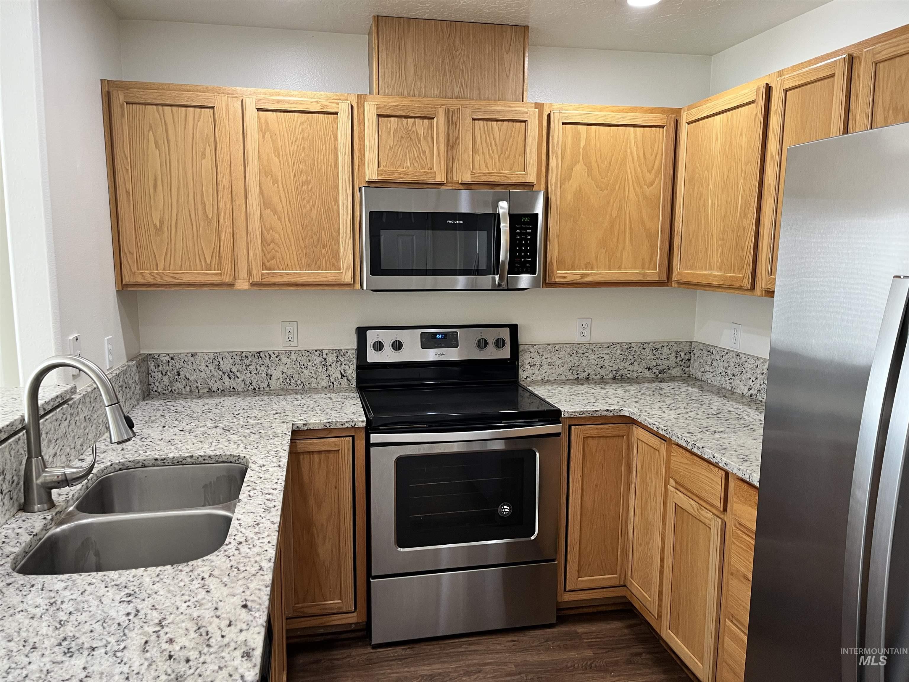 1029 W Honker Drive, Meridian, Idaho 83642, 3 Bedrooms, 2 Bathrooms, Residential For Sale, Price $375,000, 98970018