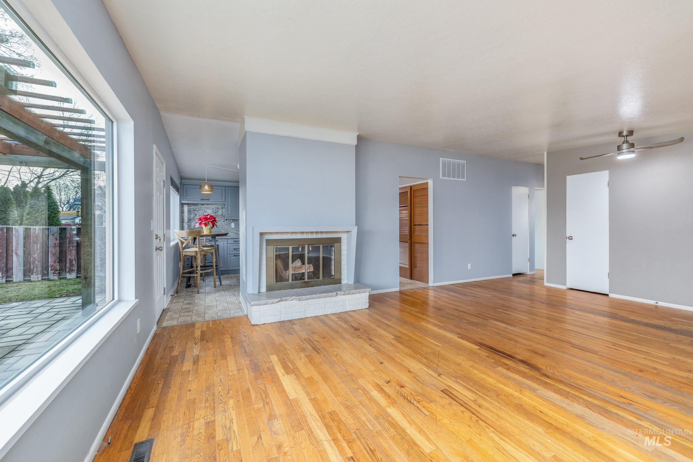 18 S Franklin Park, Boise, Idaho 83709, 3 Bedrooms, 1 Bathroom, Residential For Sale, Price $385,000,MLS 98970019