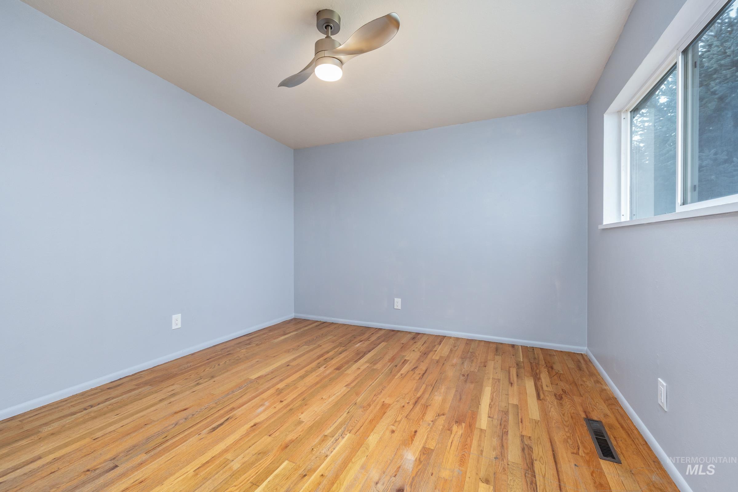 18 S Franklin Park, Boise, Idaho 83709, 3 Bedrooms, 1 Bathroom, Residential For Sale, Price $385,000,MLS 98970019