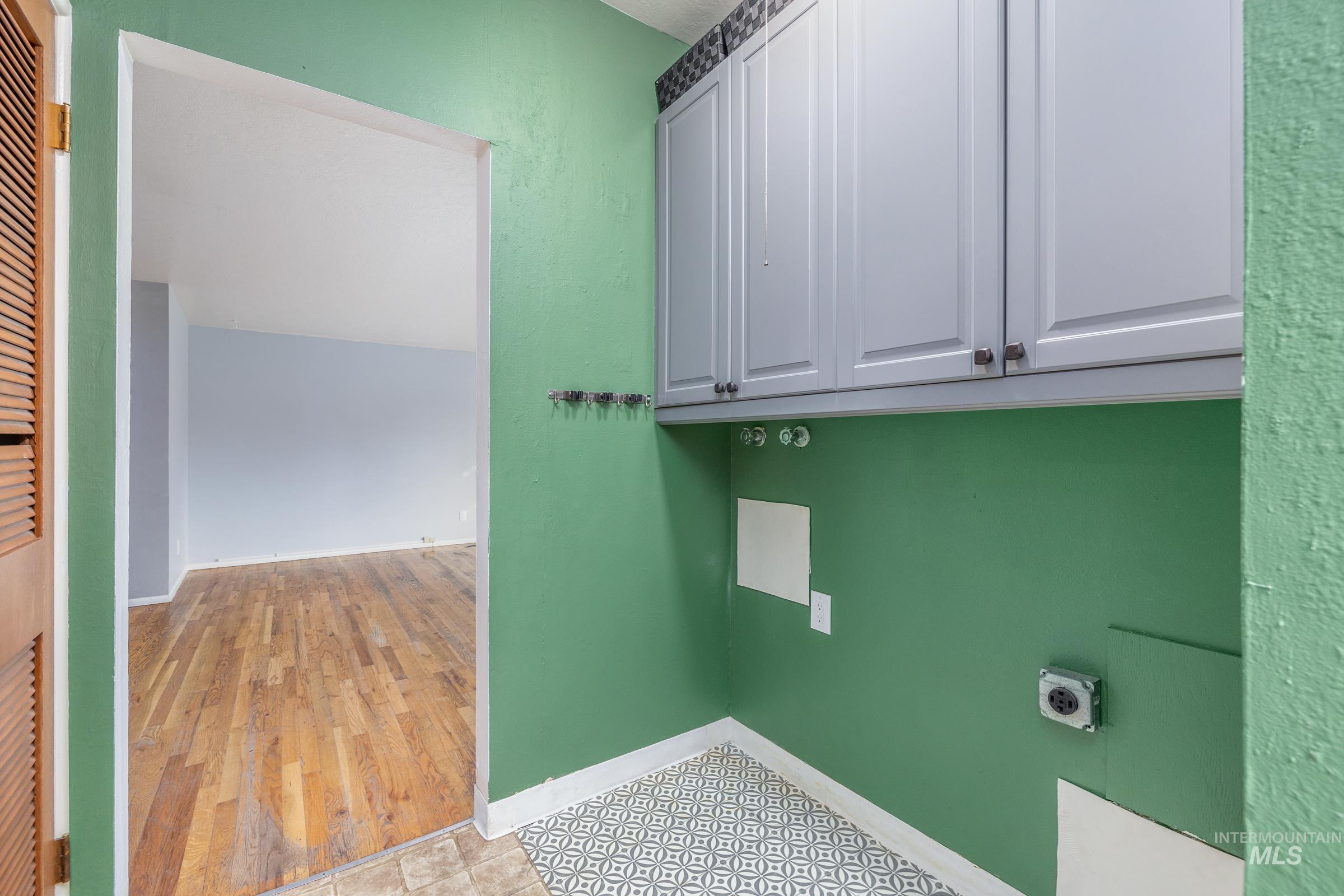 18 S Franklin Park, Boise, Idaho 83709, 3 Bedrooms, 1 Bathroom, Residential For Sale, Price $400,000, 98970019