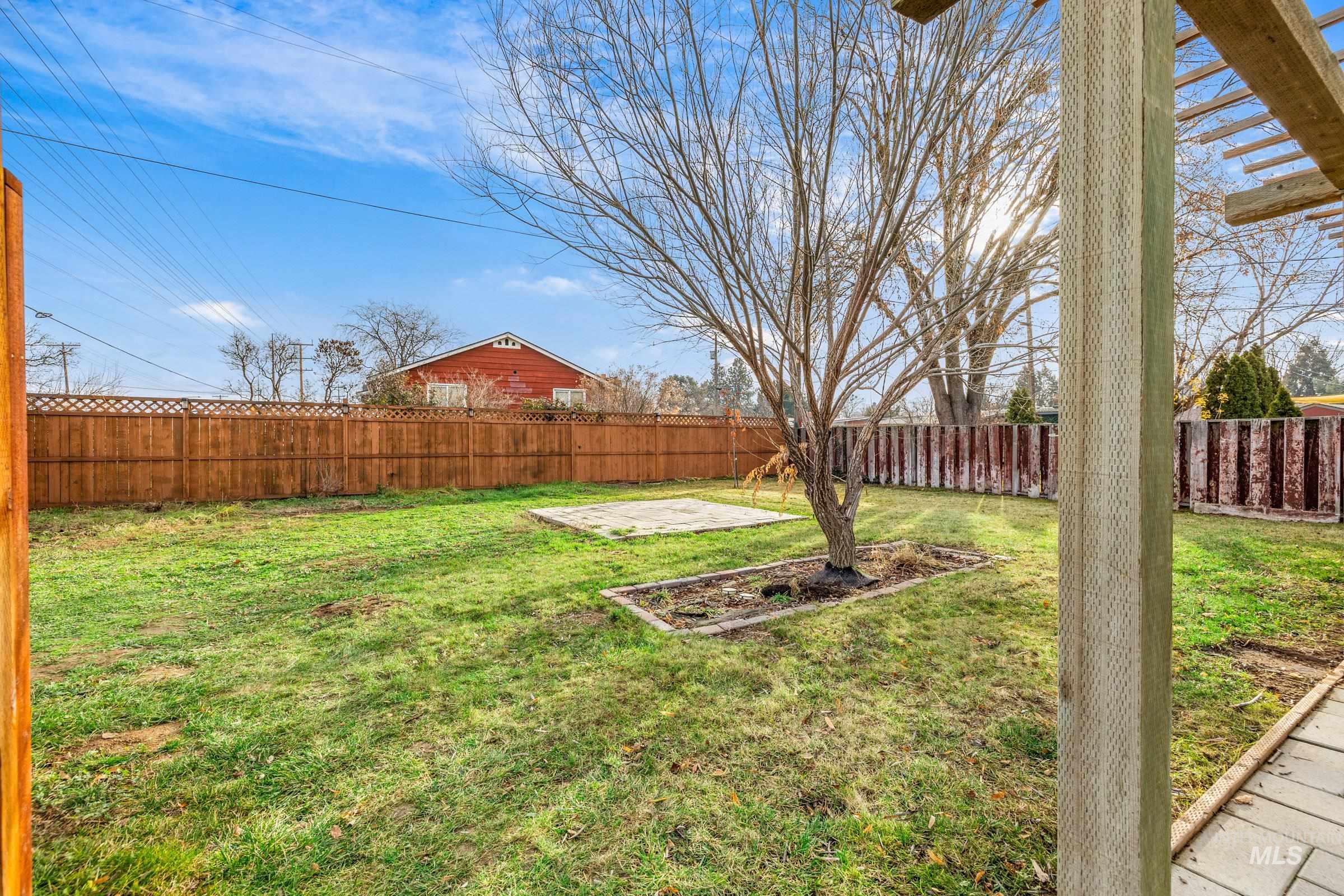 18 S Franklin Park, Boise, Idaho 83709, 3 Bedrooms, 1 Bathroom, Residential For Sale, Price $400,000, 98970019