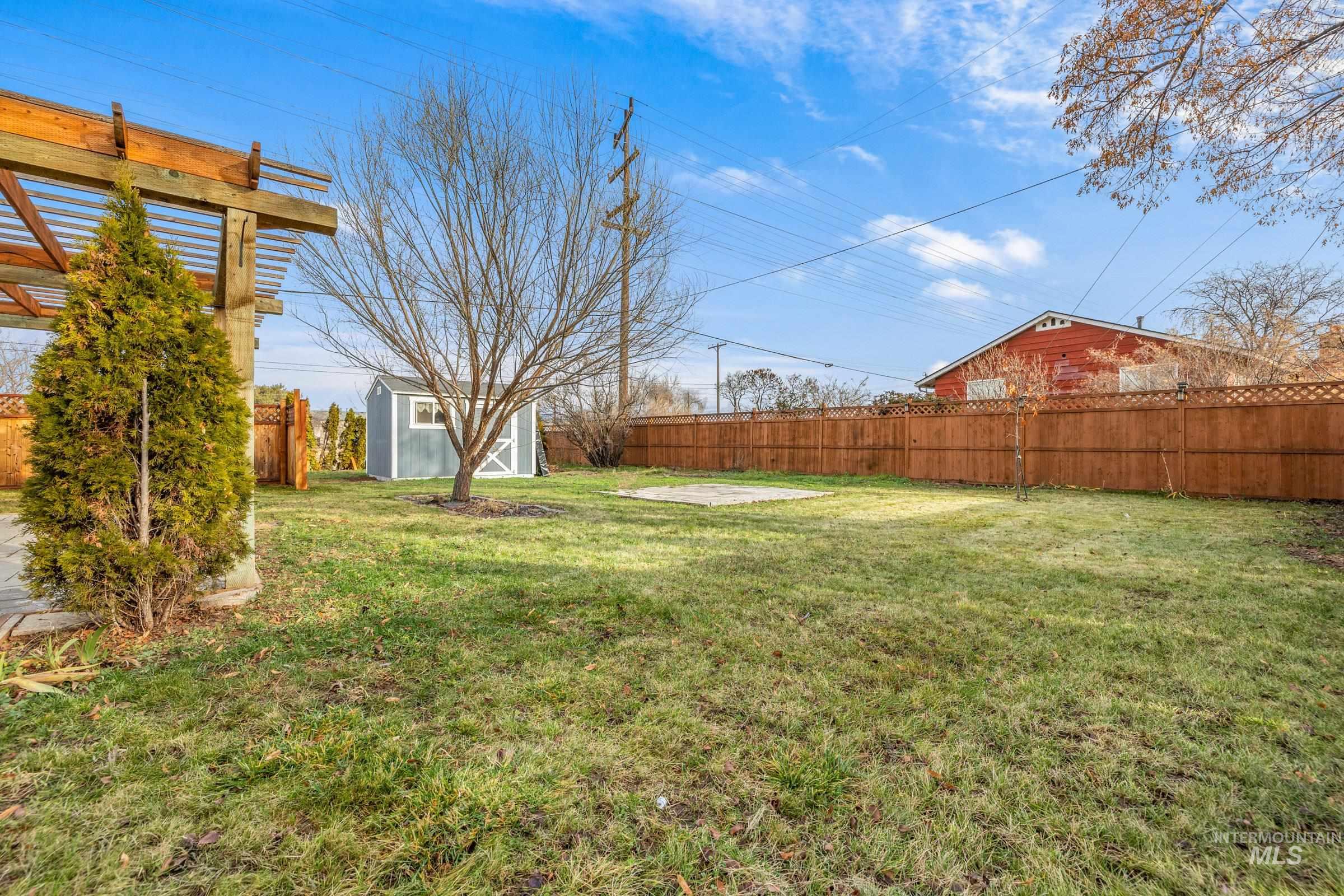 18 S Franklin Park, Boise, Idaho 83709, 3 Bedrooms, 1 Bathroom, Residential For Sale, Price $400,000, 98970019