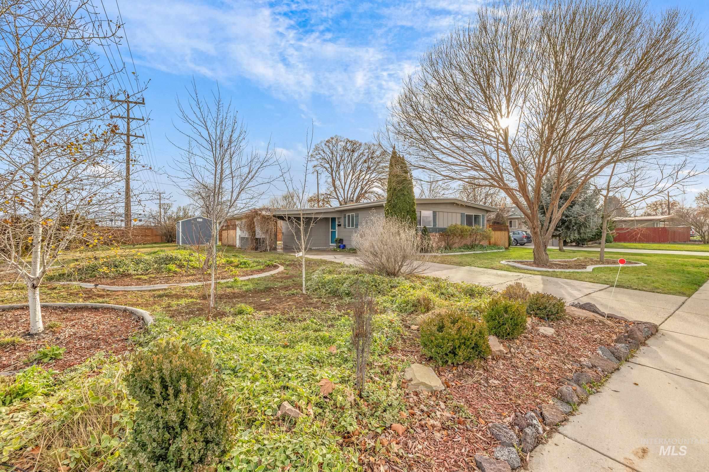 18 S Franklin Park, Boise, Idaho 83709, 3 Bedrooms, 1 Bathroom, Residential For Sale, Price $400,000, 98970019