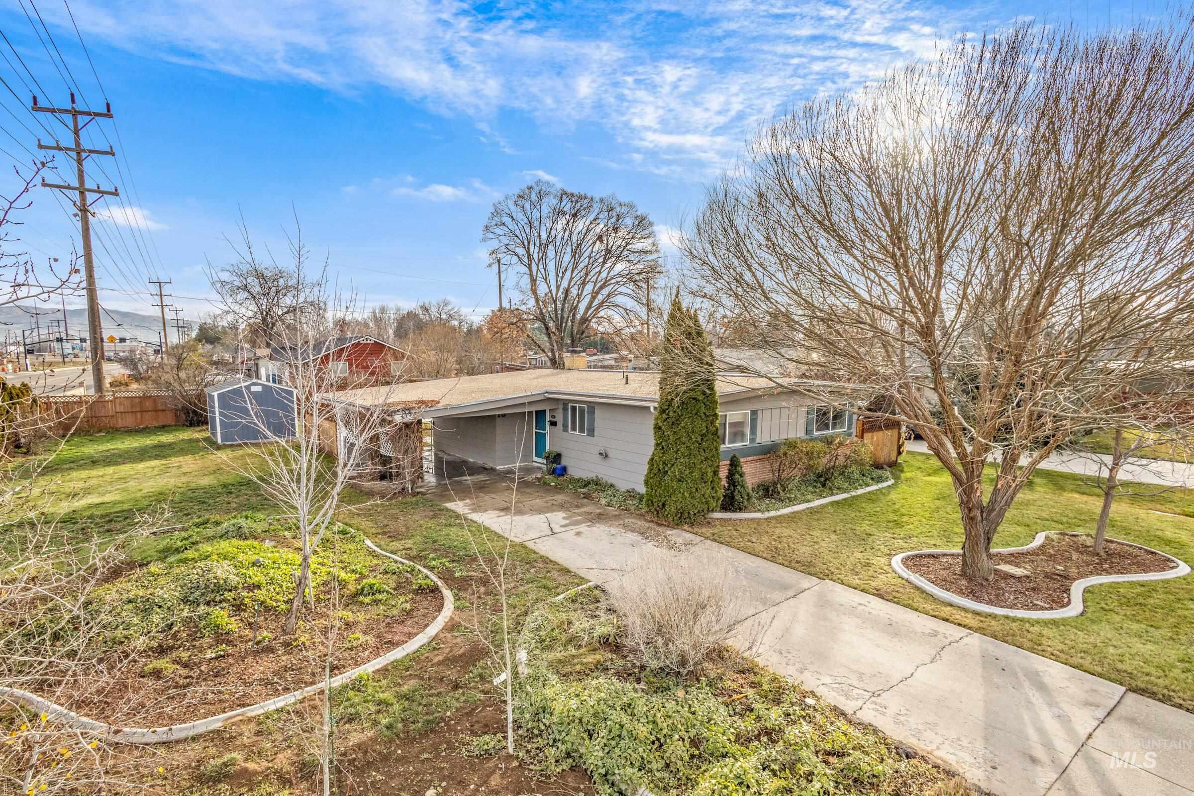 18 S Franklin Park, Boise, Idaho 83709, 3 Bedrooms, 1 Bathroom, Residential For Sale, Price $400,000, 98970019