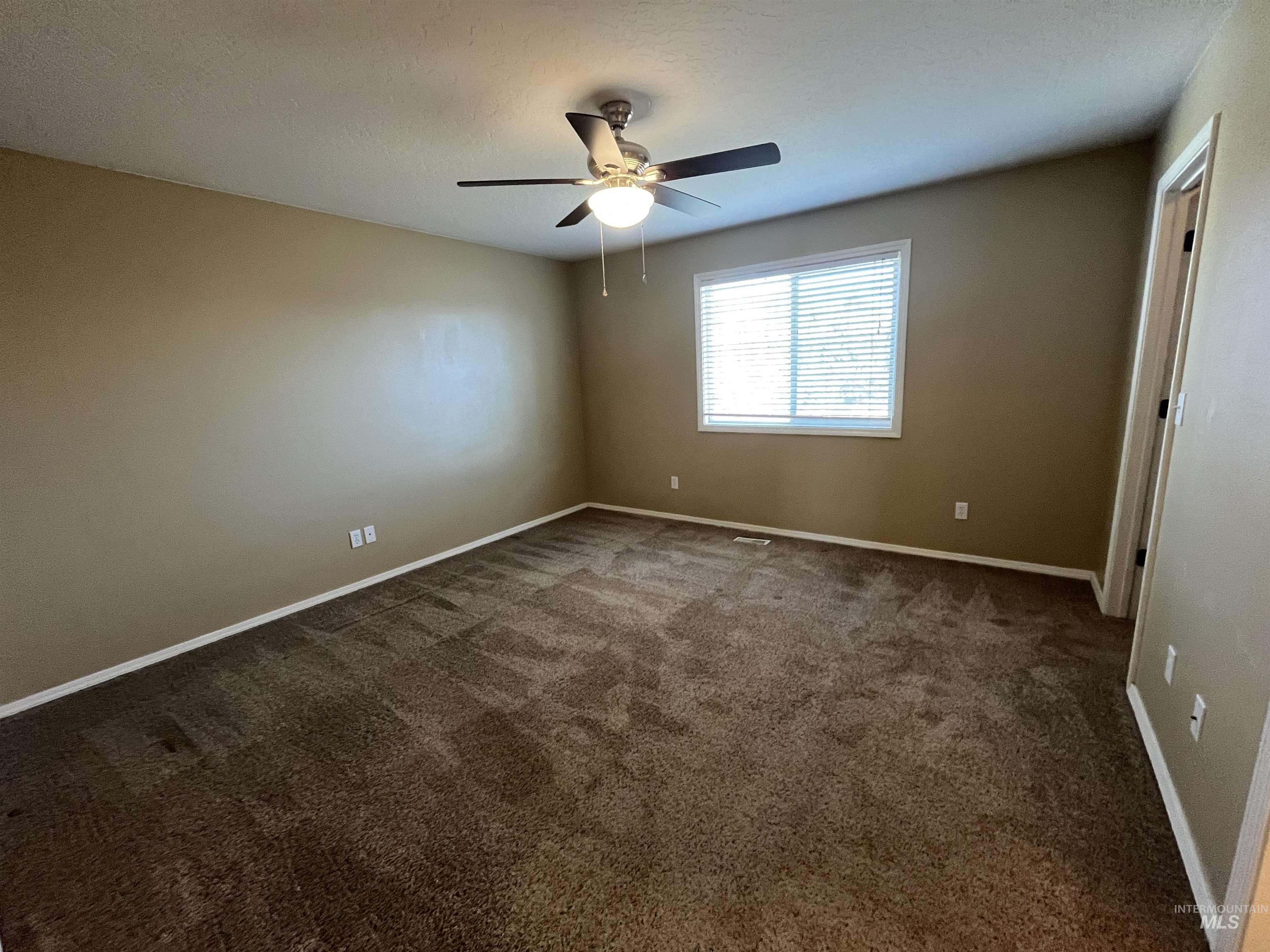 2360 Grey Hawk Ave, Kuna, Idaho 83634, 4 Bedrooms, 3 Bathrooms, Residential For Sale, Price $430,000, 98970025