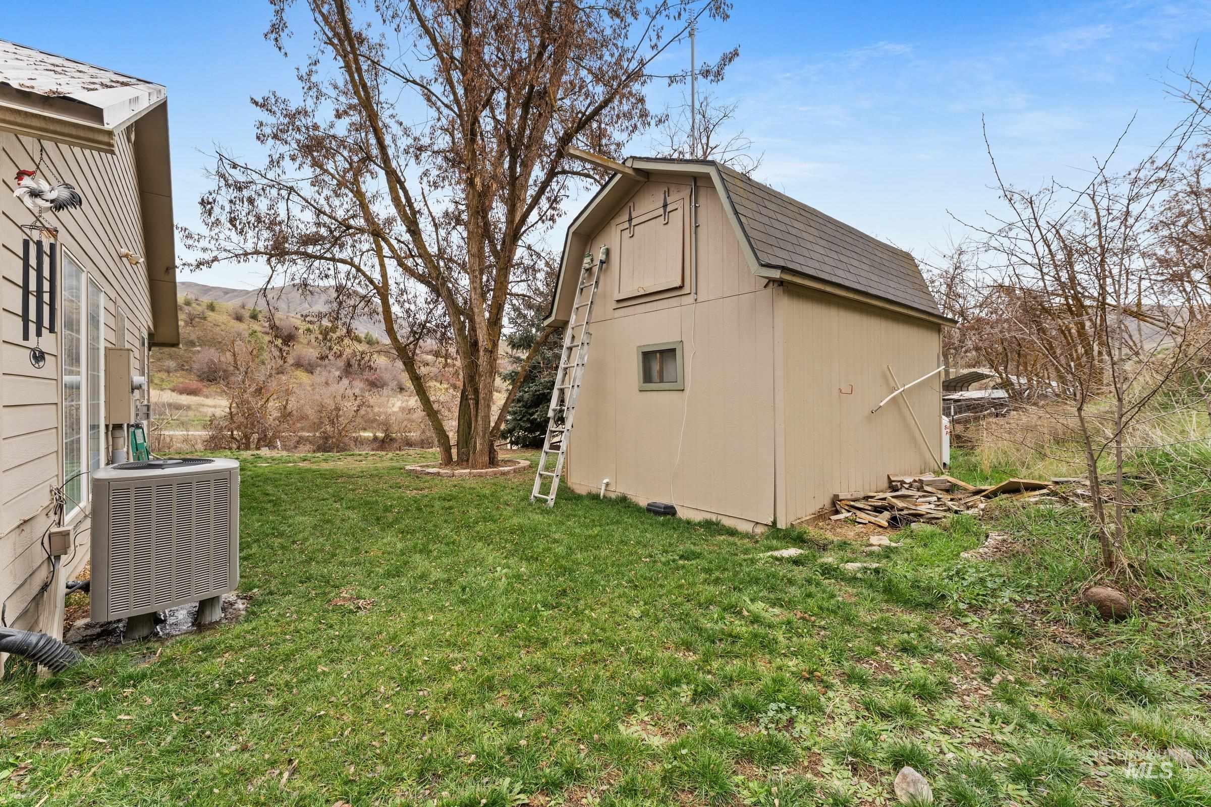 3 Branch Rd., Horseshoe Bend, Idaho 83629, 3 Bedrooms, 3 Bathrooms, Residential For Sale, Price $775,000, 98970026