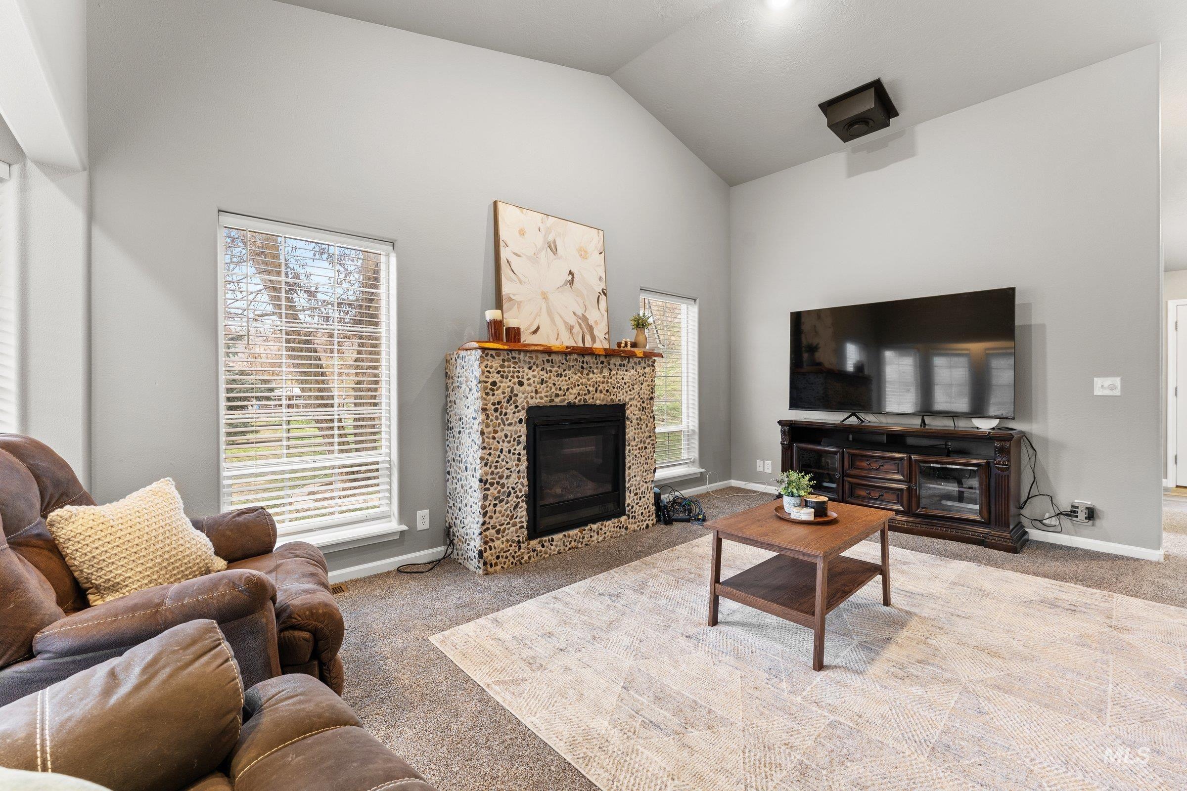 3 Branch Rd., Horseshoe Bend, Idaho 83629, 3 Bedrooms, 3 Bathrooms, Residential For Sale, Price $775,000, 98970026