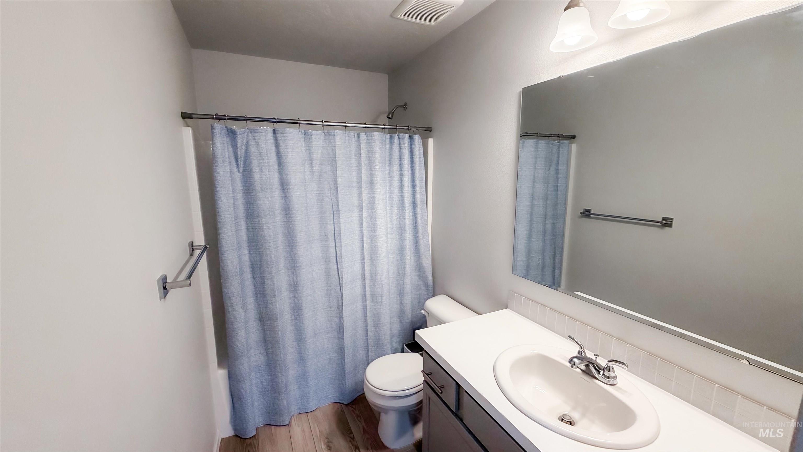 15422 Lutsen Ave, Caldwell, Idaho 83607, 5 Bedrooms, 2.5 Bathrooms, Residential For Sale, Price $529,000, 98970027