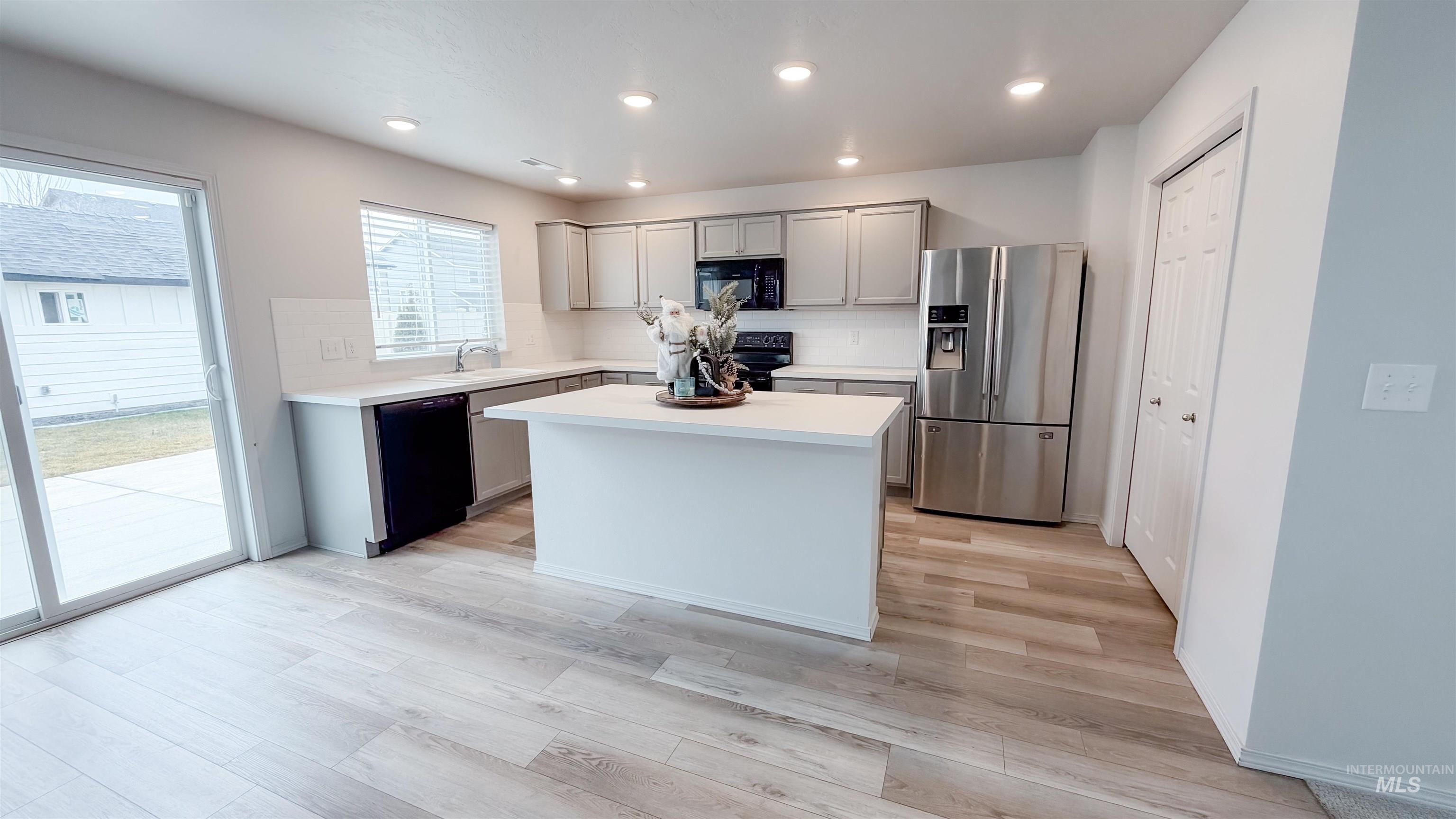 15422 Lutsen Ave, Caldwell, Idaho 83607, 5 Bedrooms, 2.5 Bathrooms, Residential For Sale, Price $529,000, 98970027