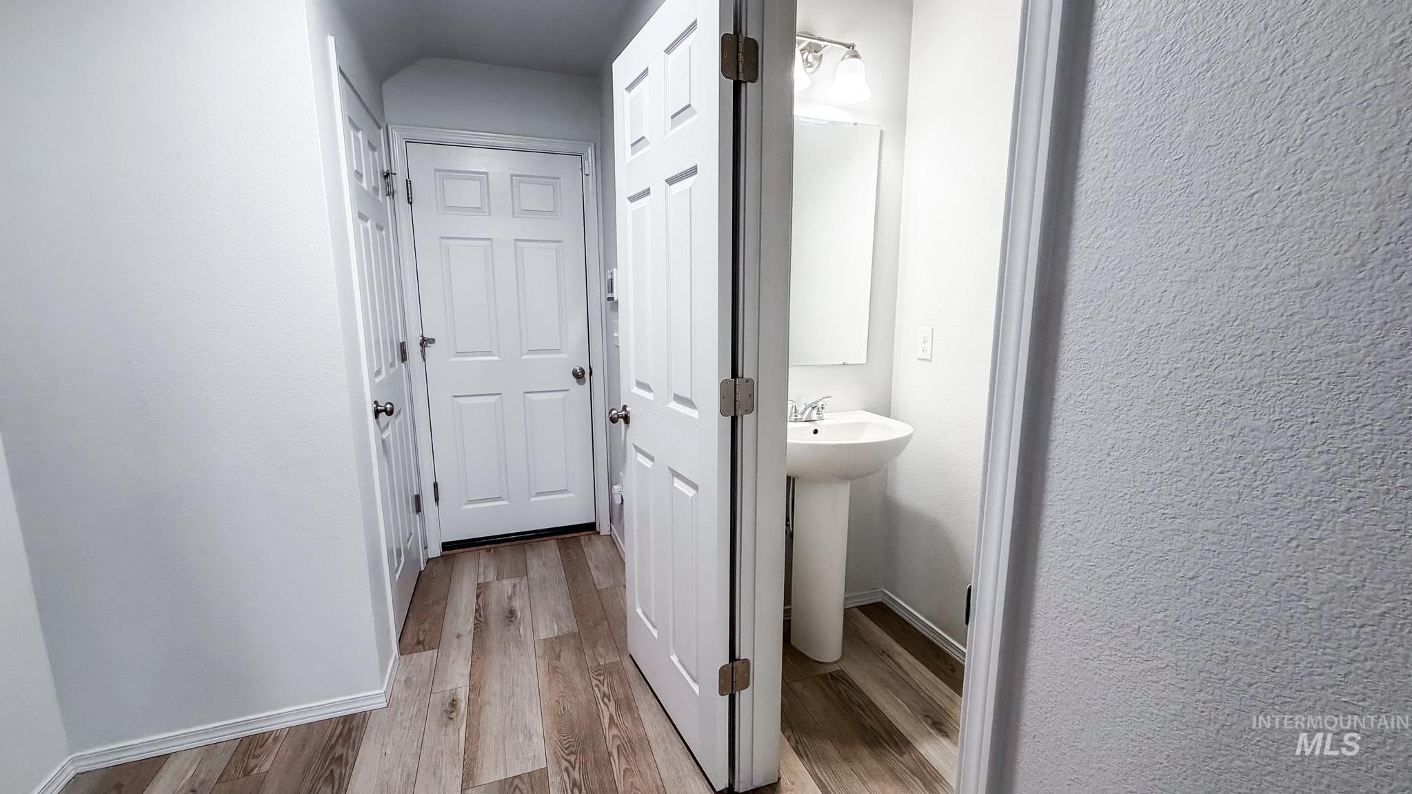 15422 Lutsen Ave, Caldwell, Idaho 83607, 5 Bedrooms, 2.5 Bathrooms, Residential For Sale, Price $529,000, 98970027