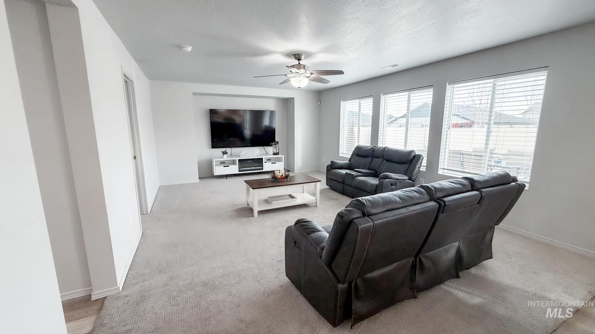 15422 Lutsen Ave, Caldwell, Idaho 83607, 5 Bedrooms, 2.5 Bathrooms, Residential For Sale, Price $529,000, 98970027