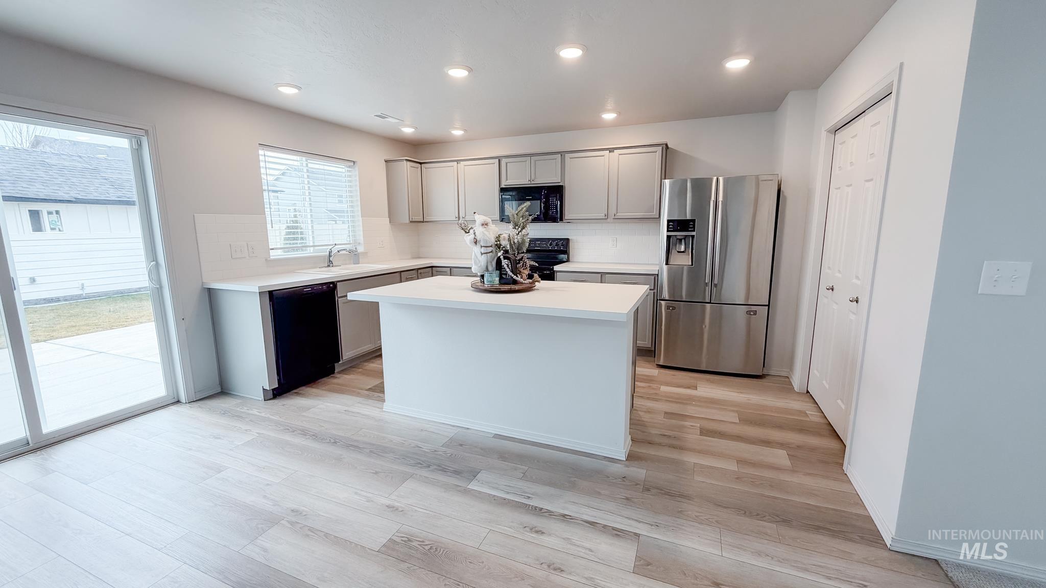 15422 Lutsen Ave, Caldwell, Idaho 83607, 5 Bedrooms, 2.5 Bathrooms, Residential For Sale, Price $529,000, 98970027