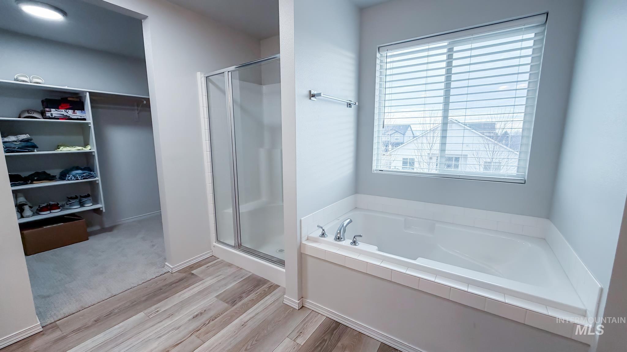 15422 Lutsen Ave, Caldwell, Idaho 83607, 5 Bedrooms, 2.5 Bathrooms, Residential For Sale, Price $529,000, 98970027