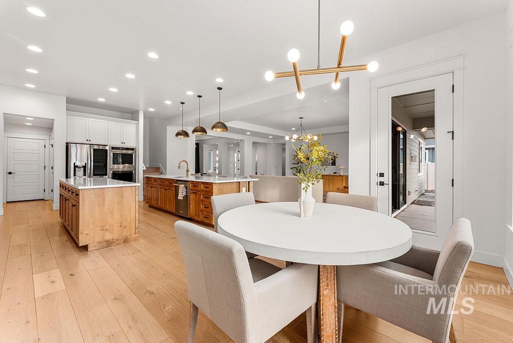 5285 W Maggio Dr., Meridian, Idaho 83646, 6 Bedrooms, 6.5 Bathrooms, Residential For Sale, Price $1,195,000, 98970030