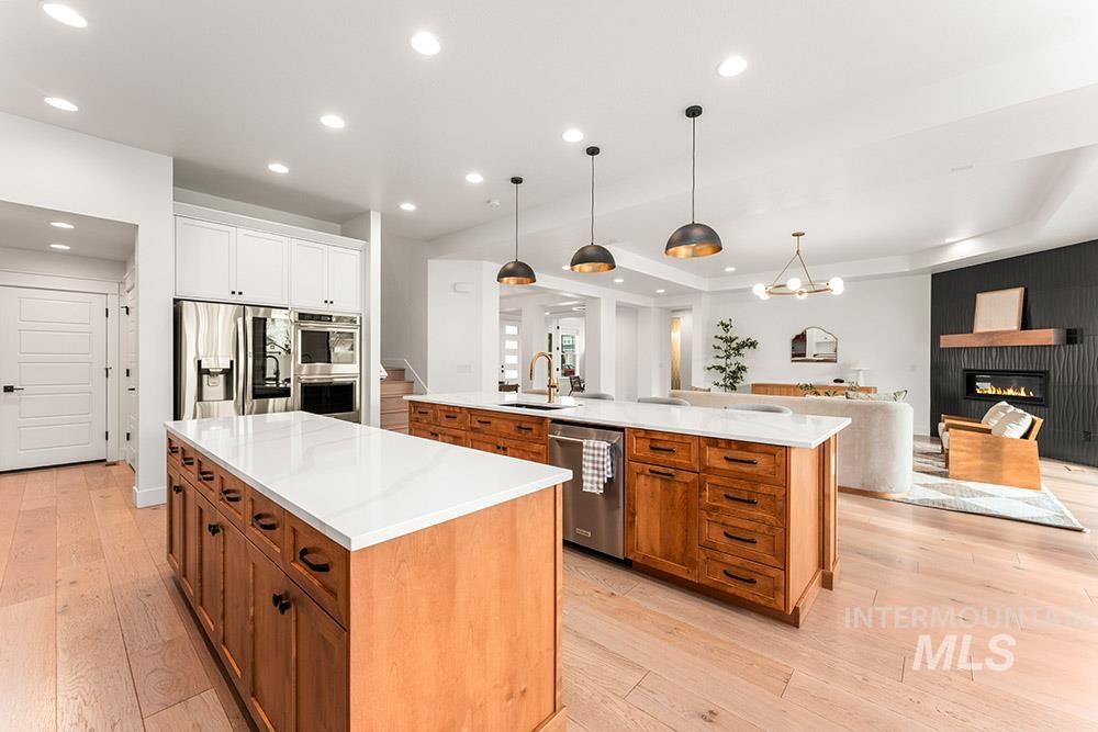 5285 W Maggio Dr., Meridian, Idaho 83646, 6 Bedrooms, 6.5 Bathrooms, Residential For Sale, Price $1,195,000, 98970030