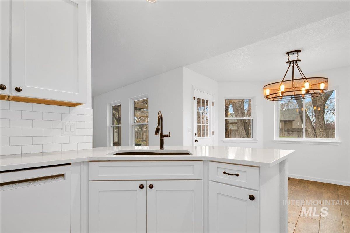 411 Hawthorne St, Nampa, Idaho 83686, 4 Bedrooms, 2 Bathrooms, Residential For Sale, Price $470,000, 98970032