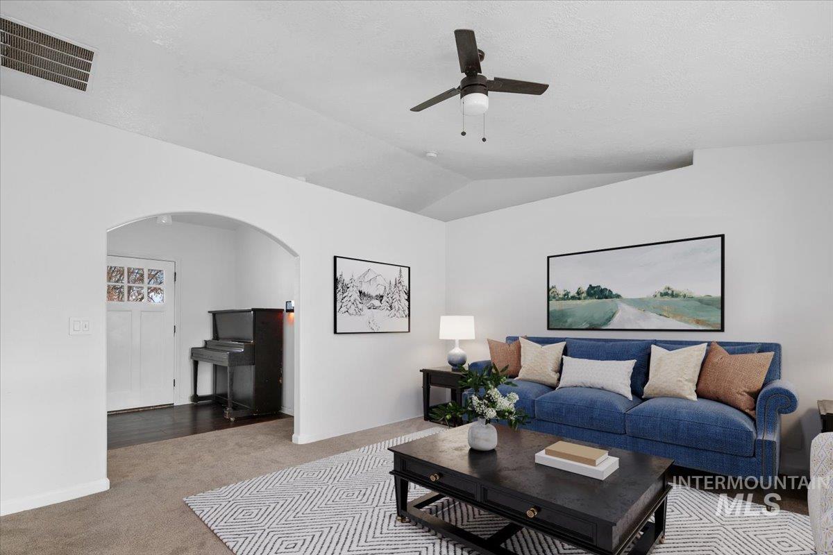 411 Hawthorne St, Nampa, Idaho 83686, 4 Bedrooms, 2 Bathrooms, Residential For Sale, Price $470,000, 98970032