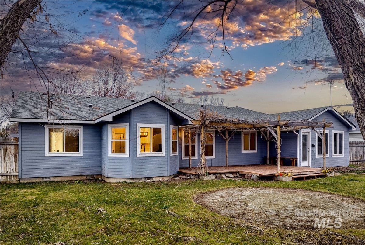 411 Hawthorne St, Nampa, Idaho 83686, 4 Bedrooms, 2 Bathrooms, Residential For Sale, Price $470,000, 98970032