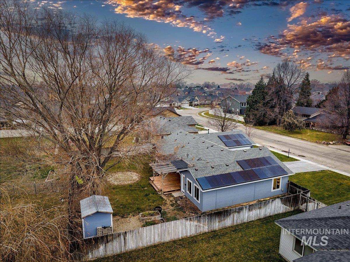 411 Hawthorne St, Nampa, Idaho 83686, 4 Bedrooms, 2 Bathrooms, Residential For Sale, Price $470,000, 98970032